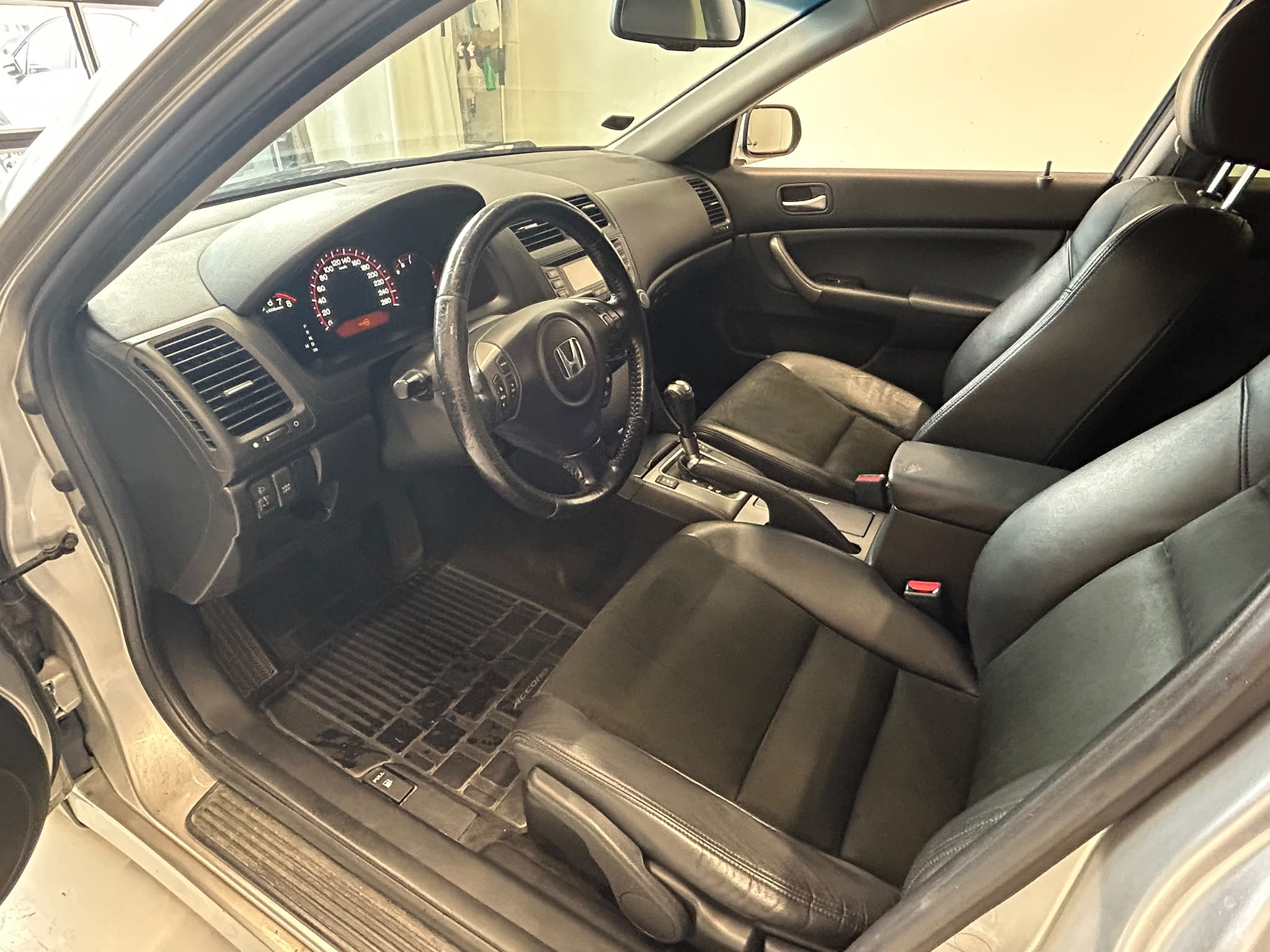 
								Honda Accord 2.0i Sport Tourer AT full									