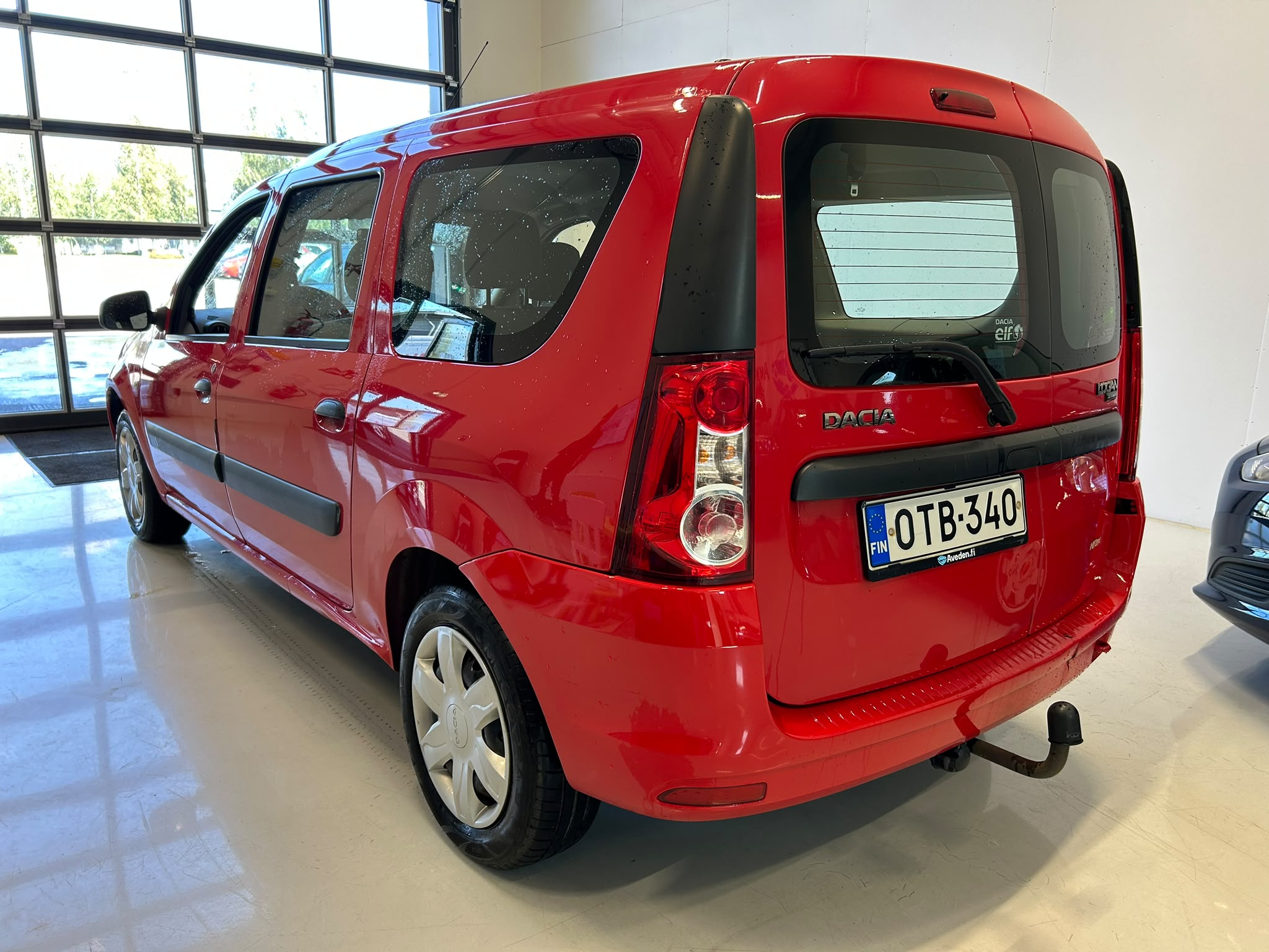
								Dacia Logan MCV 1,6 16V Hi-Flex 5p Ambiance full									