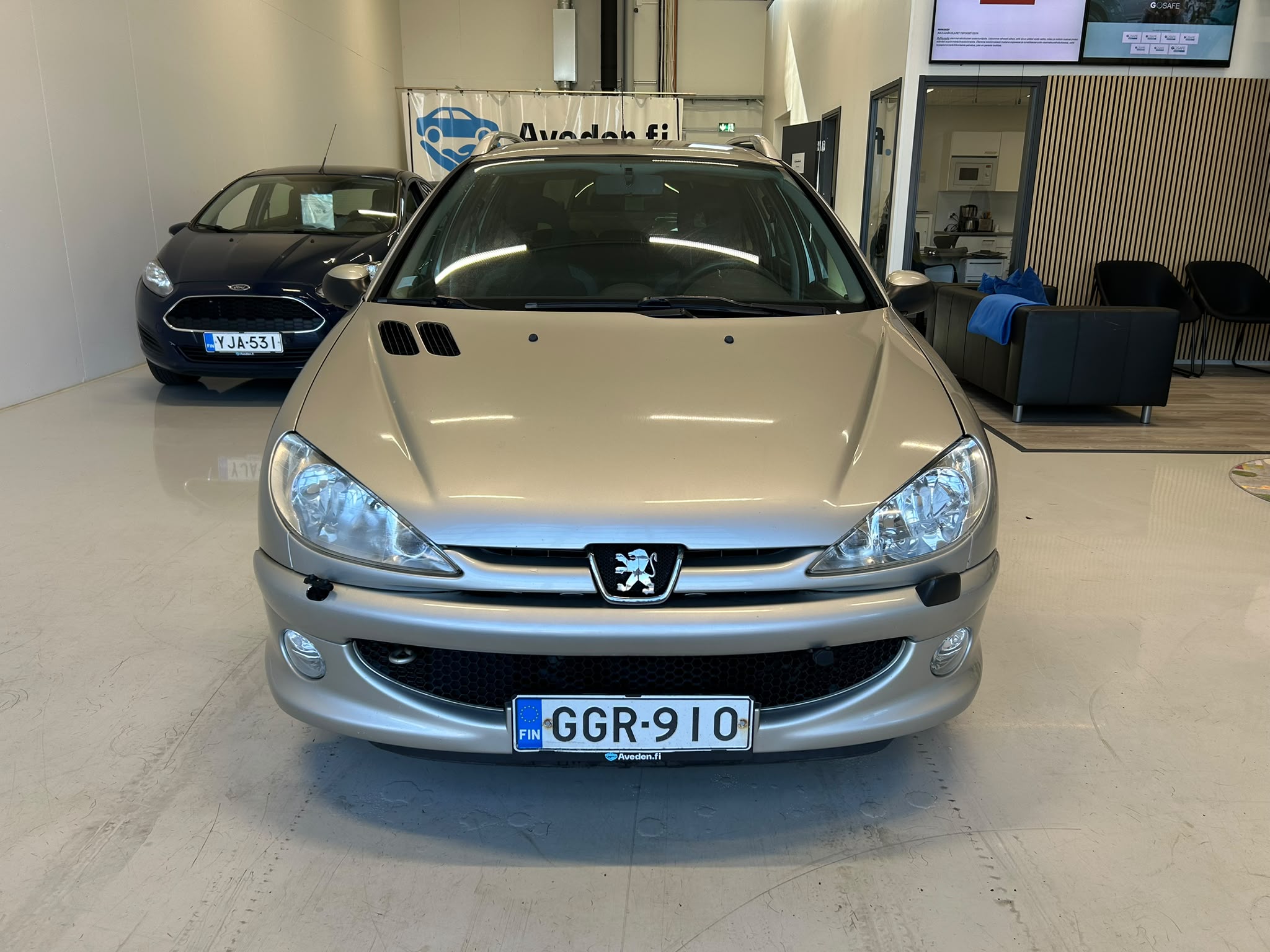 
								Peugeot 206 1,4 Trendy 5ov SW full									