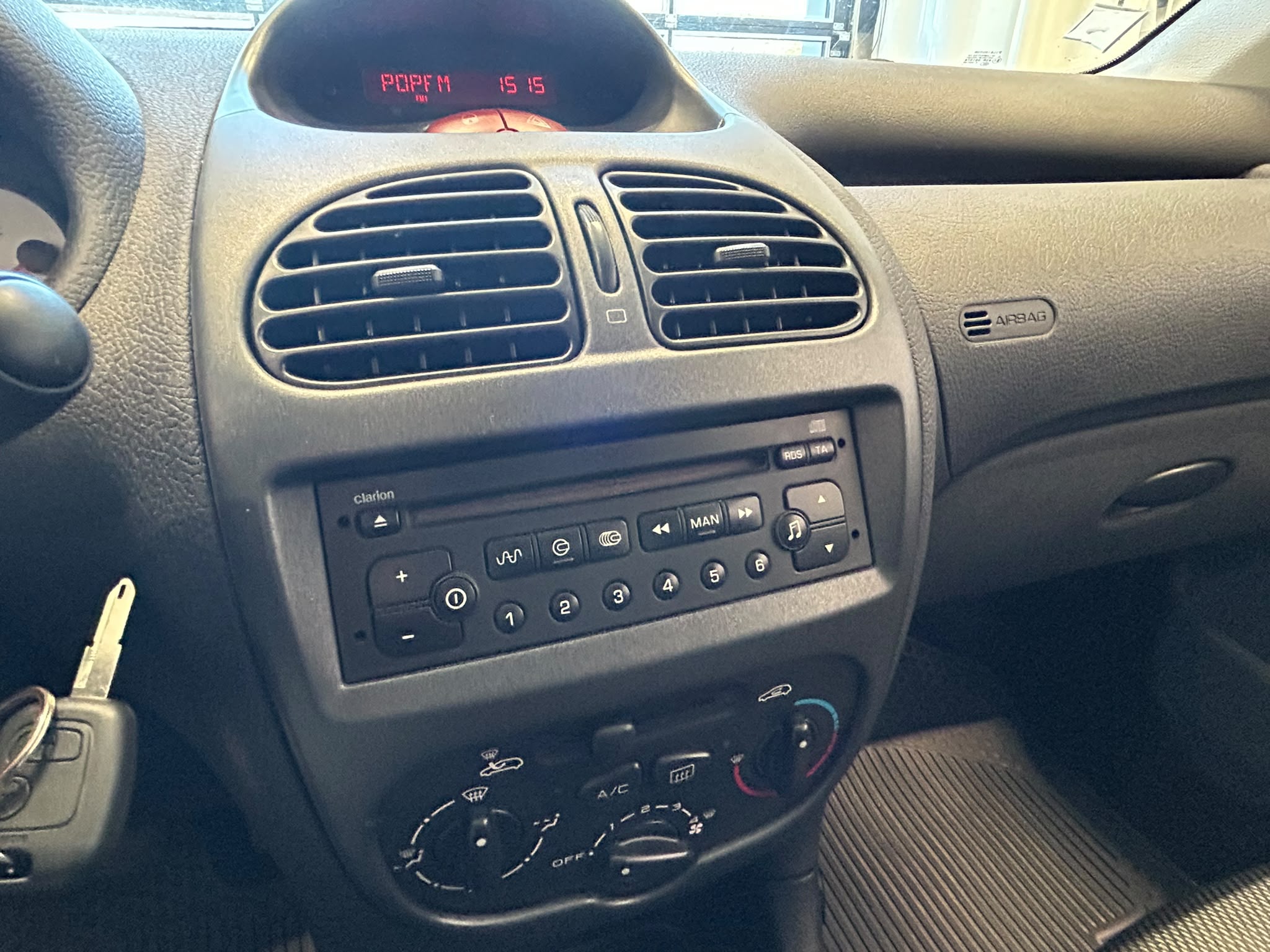 
								Peugeot 206 1,4 Trendy 5ov SW full									