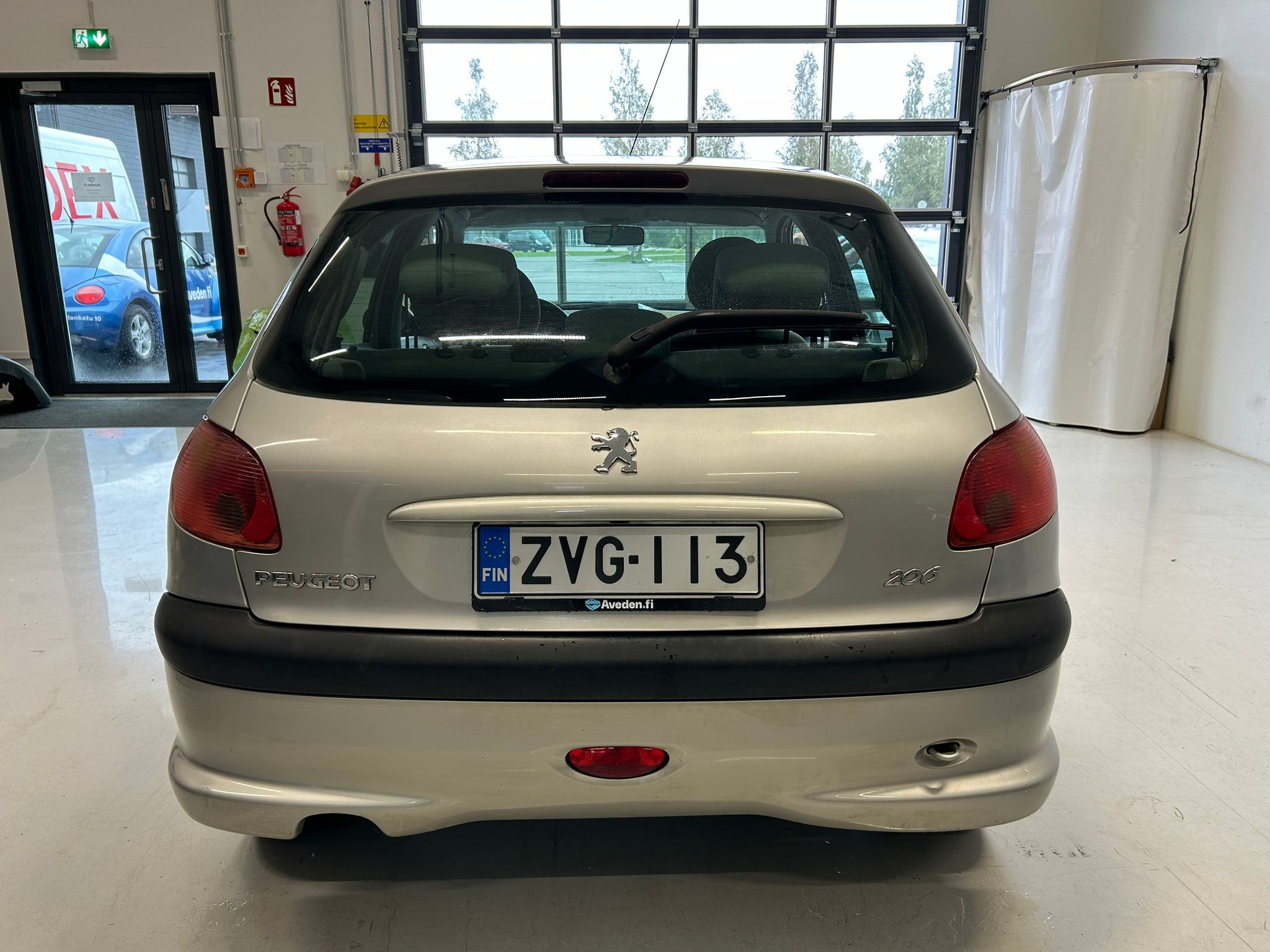 
								Peugeot 206 S-Edition 1.4 full									