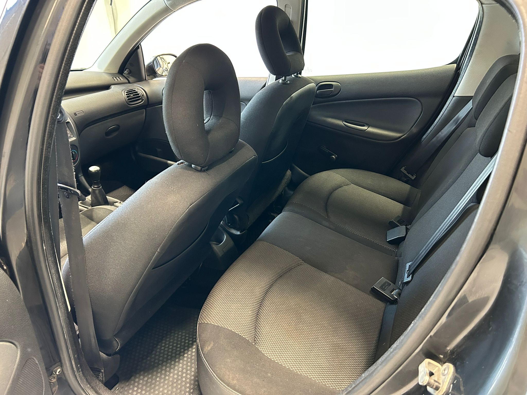 
								Peugeot 206 Sport 1,4 5-ov. full									