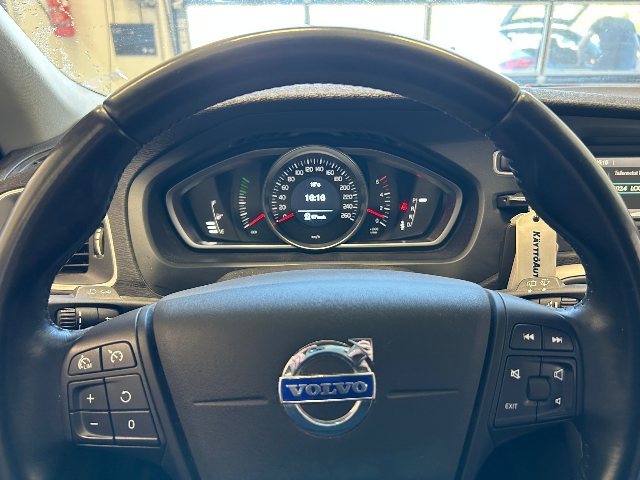 
								Volvo V40 D2 Business aut full									