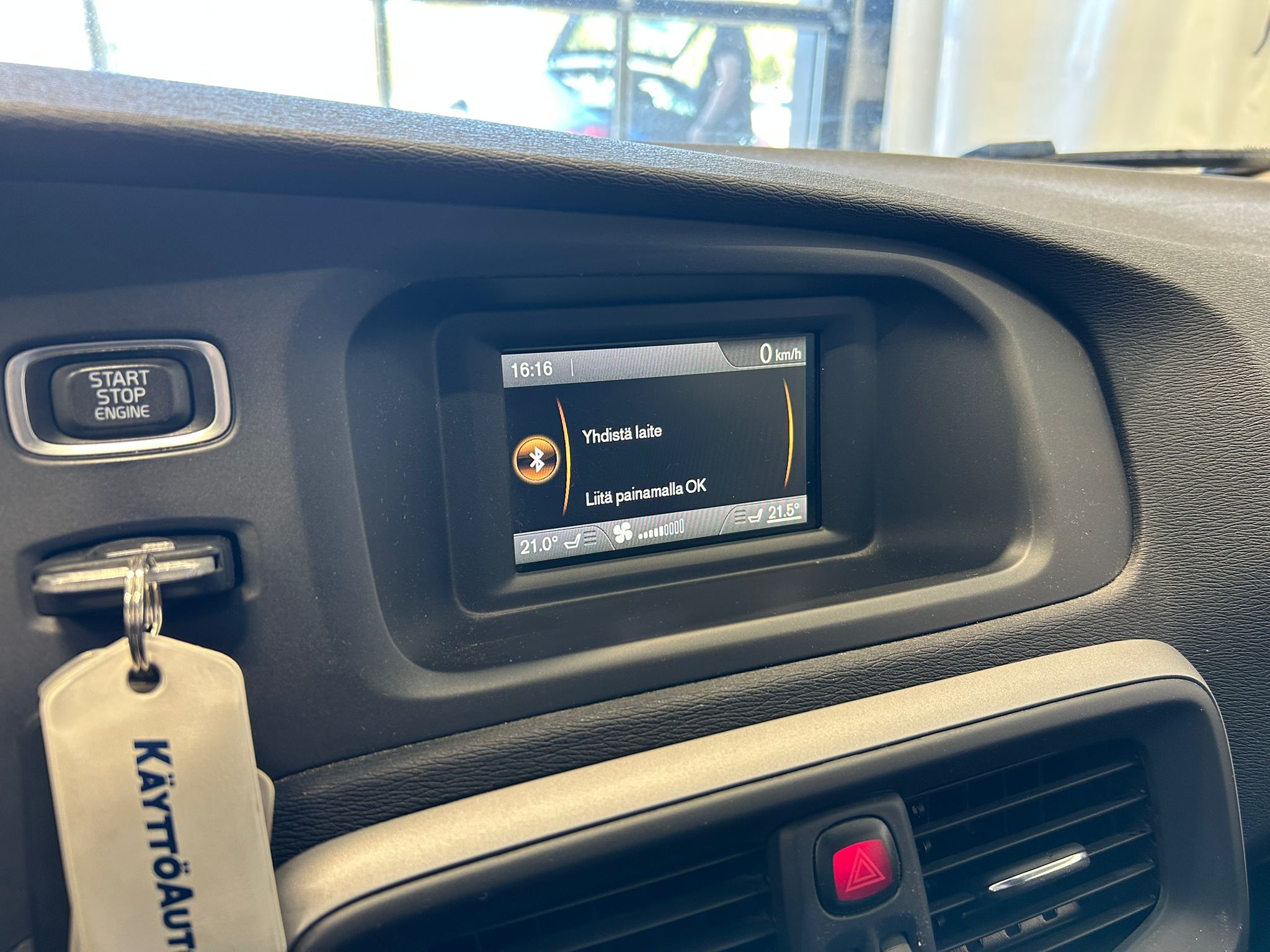 
								Volvo V40 D2 Business aut full									
