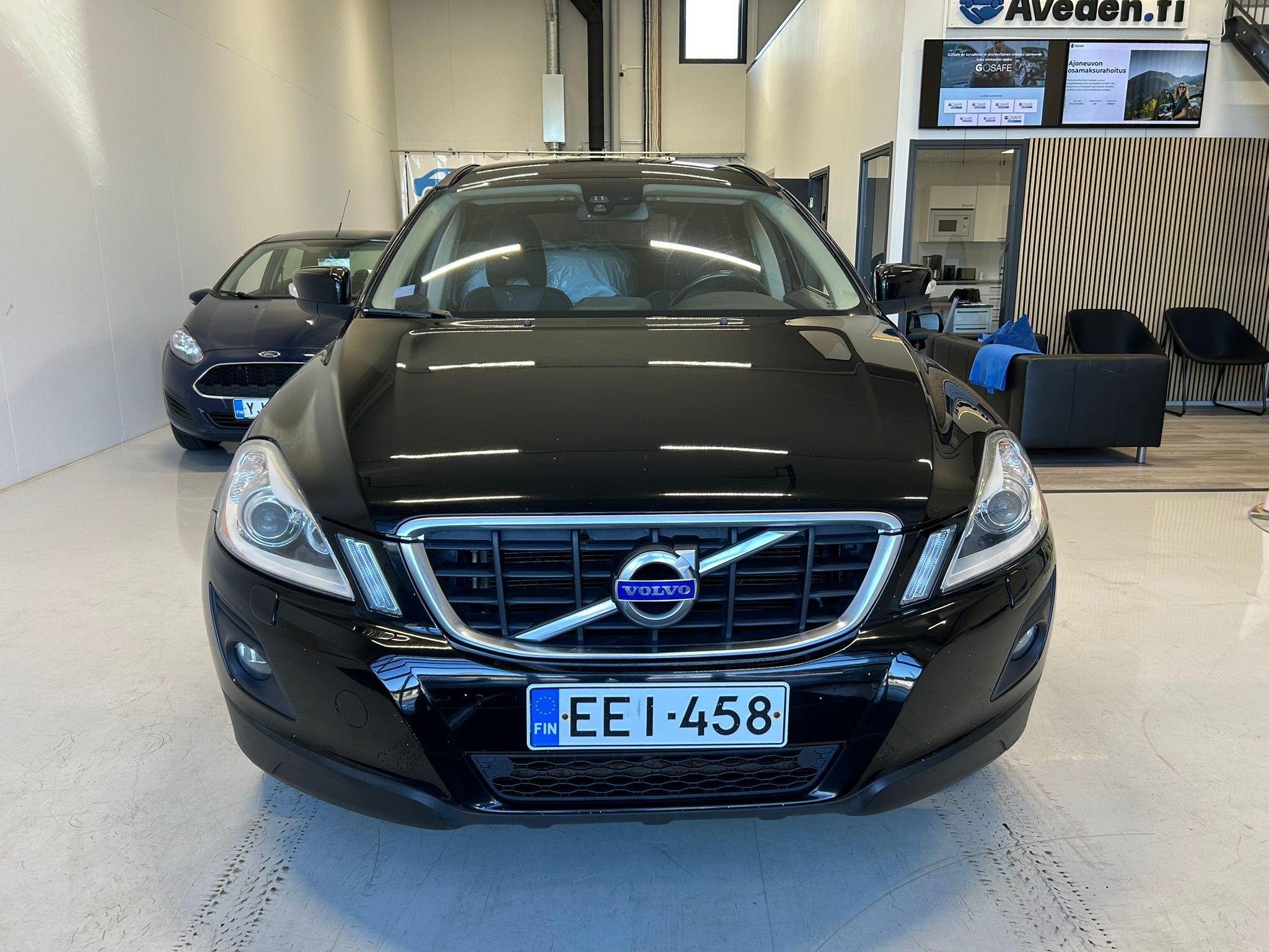 Volvo XC60 D5 2,4D AWD Momentum aut