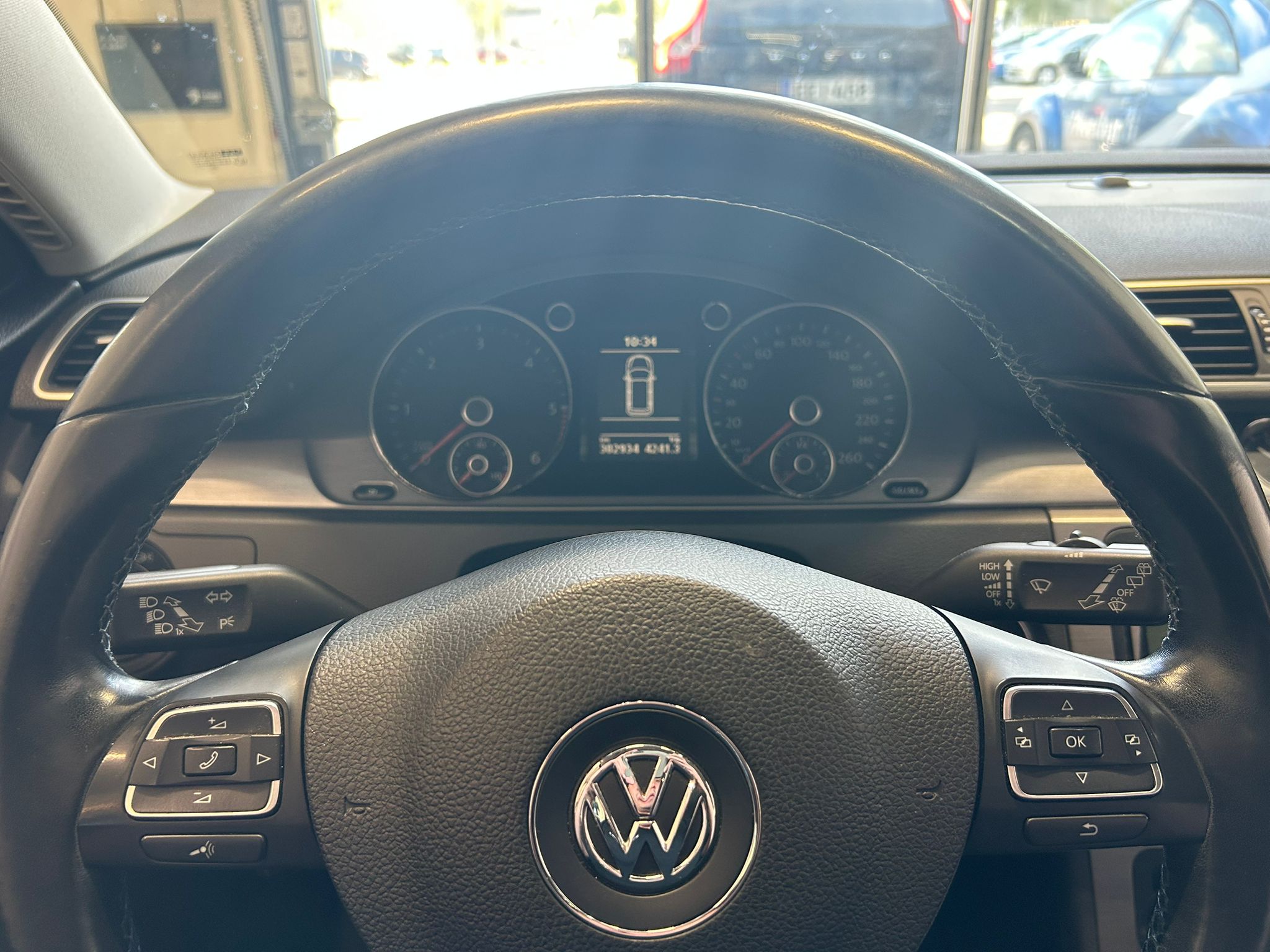 
								Volkswagen Passat Variant Comfortline 1,6 TDI 77 kW (105 hv) BlueMotion Technology full									