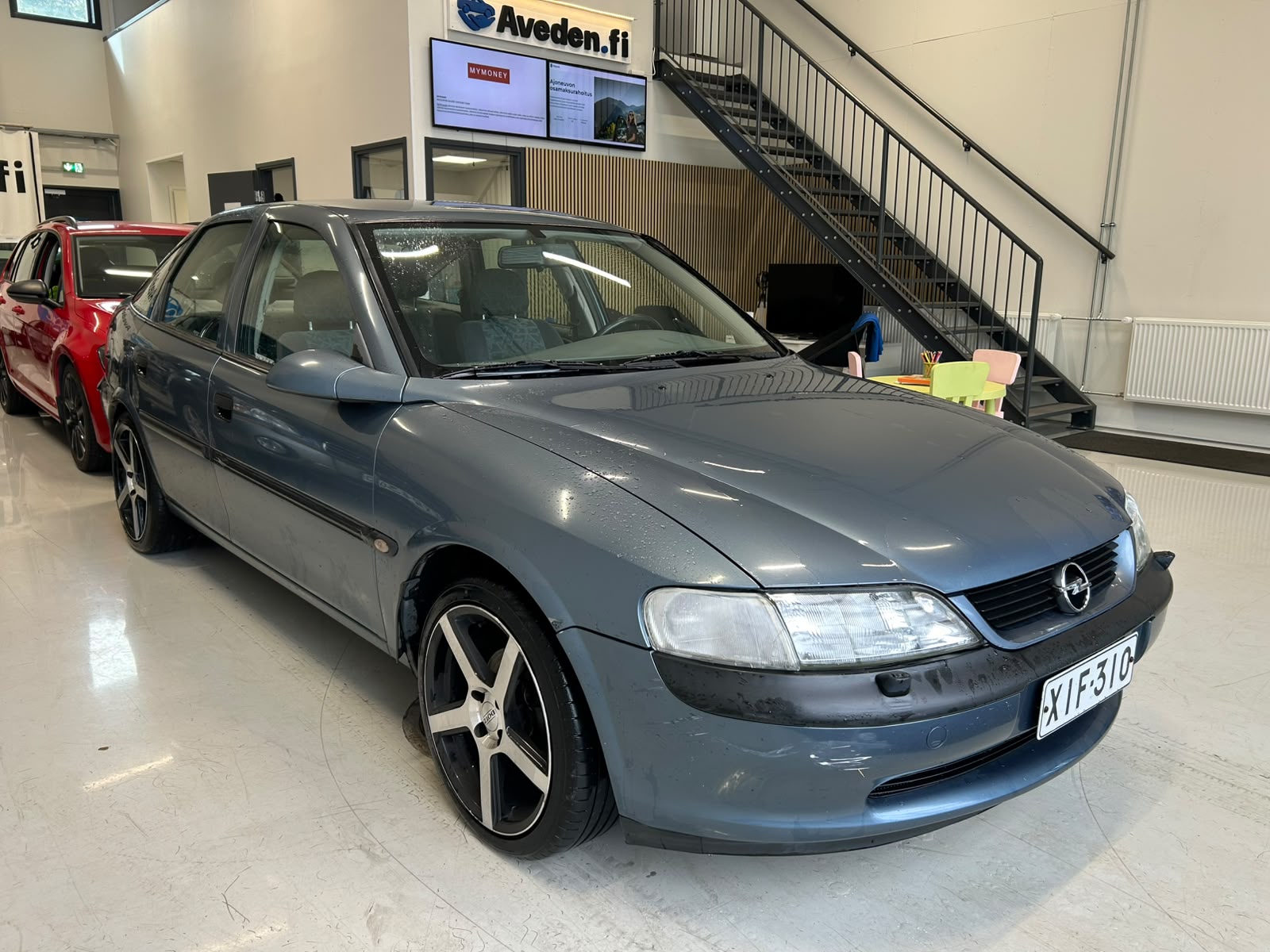 Opel Vectra 1,6i 16V CD ABS 5d