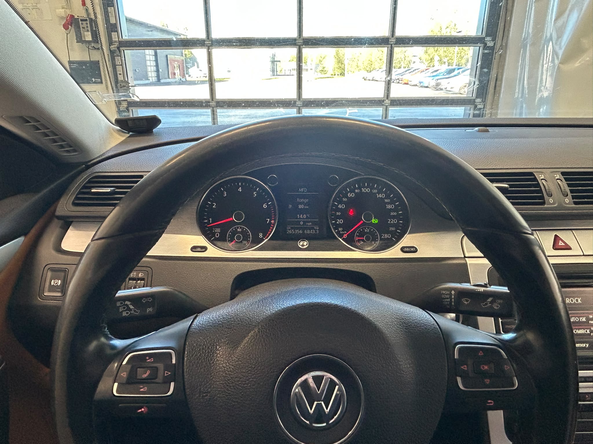 
								Volkswagen Passat CC 3,6 V6 220 kW 4MOTION DSG-aut.R-line full									