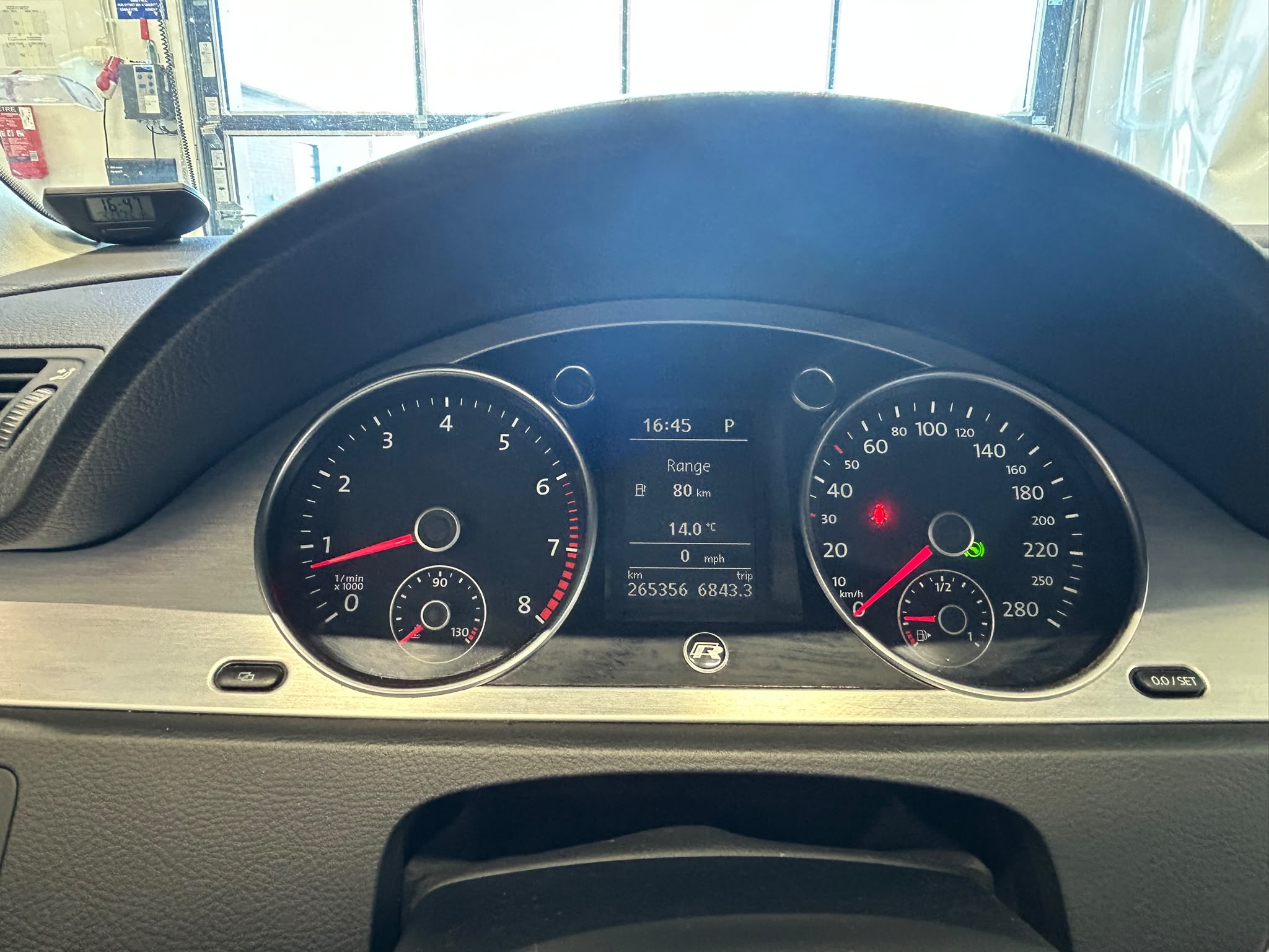 
								Volkswagen Passat CC 3,6 V6 220 kW 4MOTION DSG-aut.R-line full									