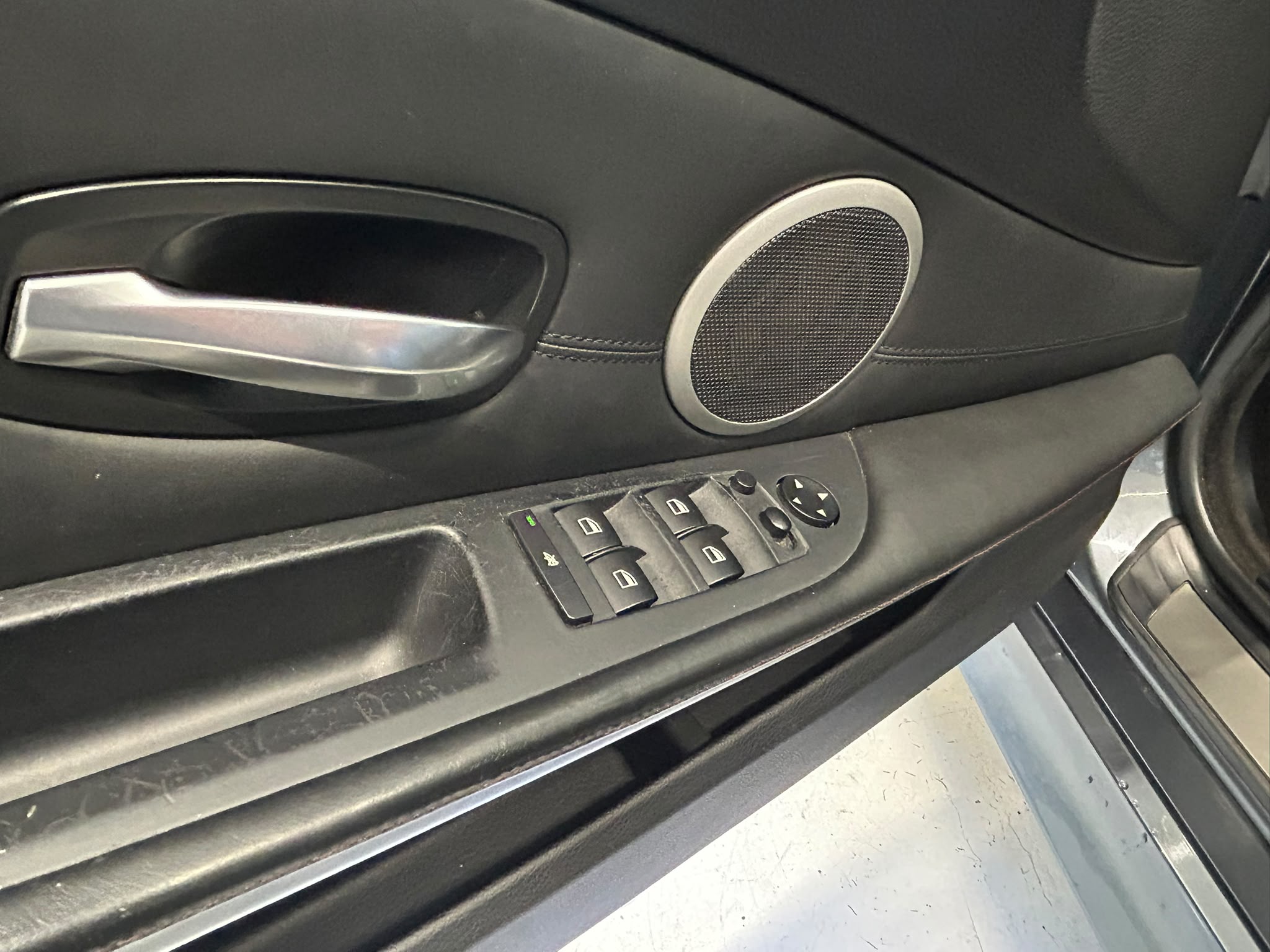 
								BMW 535 E61 Touring LCI full									