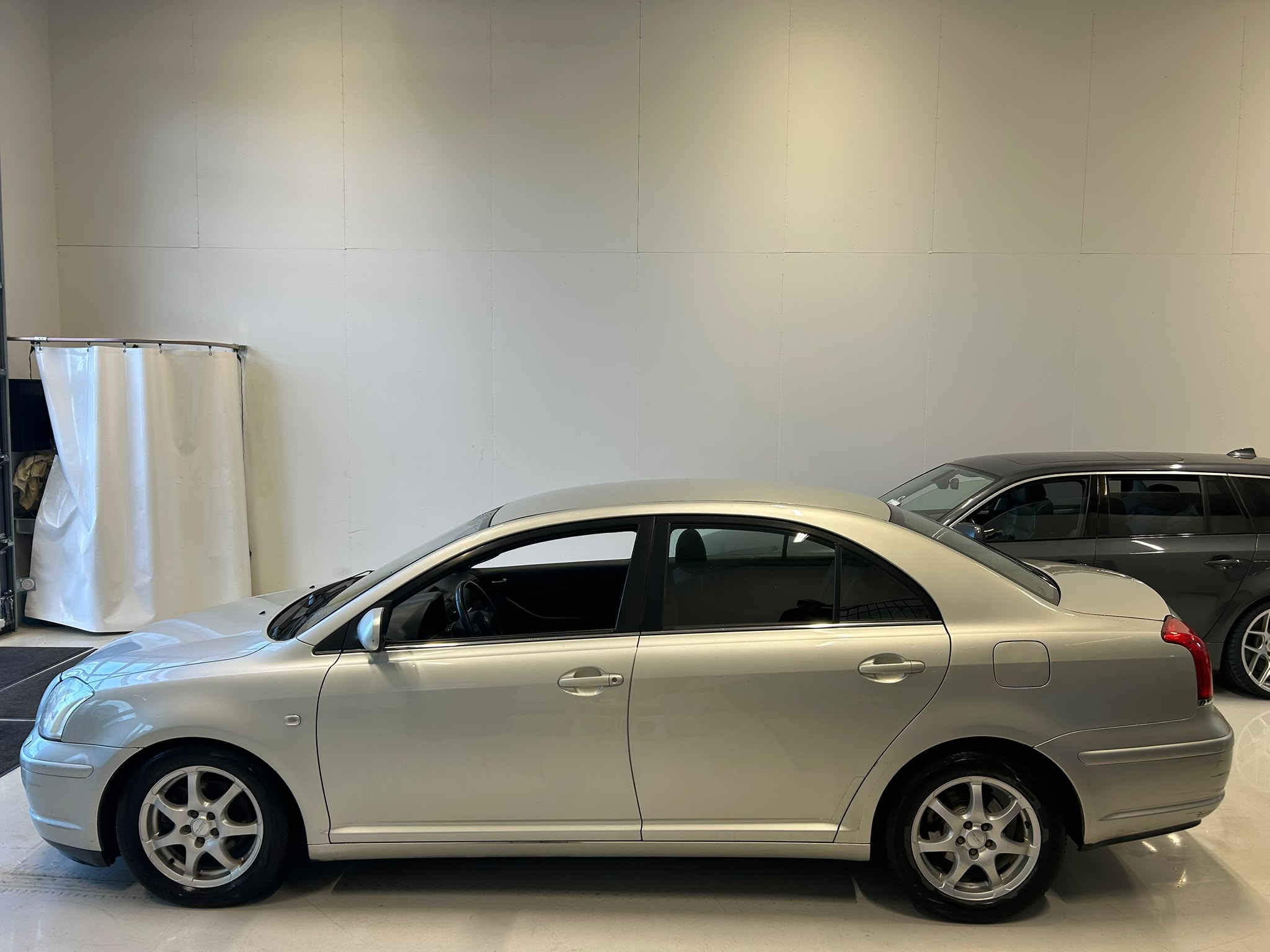 Toyota Avensis 2.0 VVT-I L.SOL ELEGANT