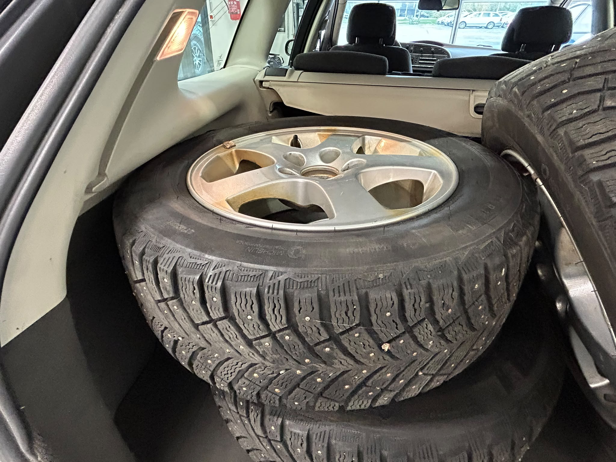 
								Saab 9-3 SportCombi 2.0T full									