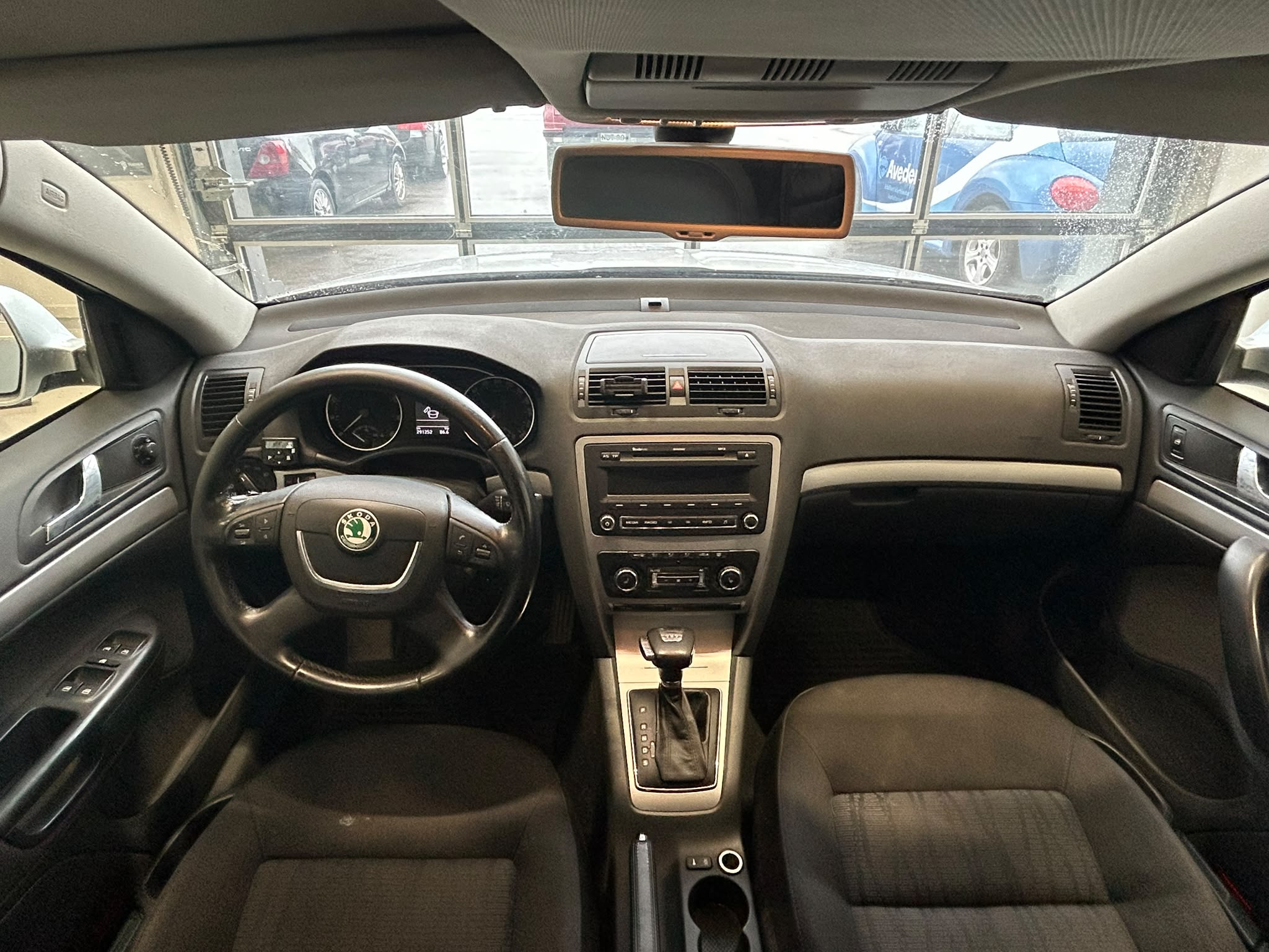 
								Skoda Octavia Combi 1,8 TSI Experience DSG Autom. full									