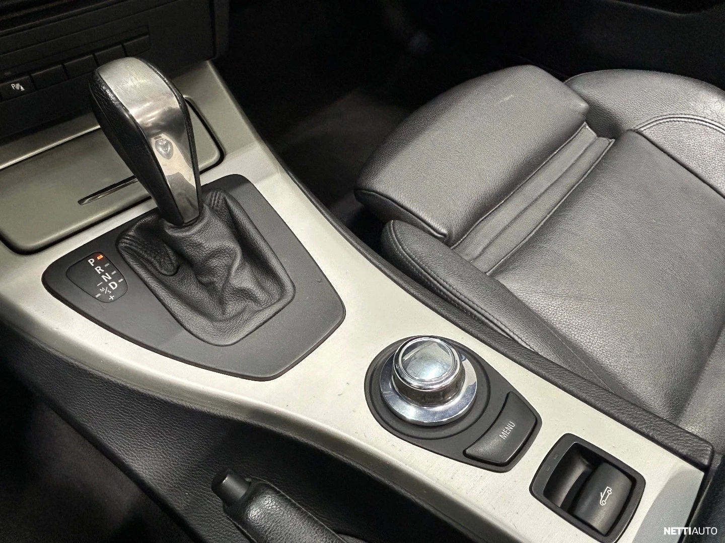 
								BMW 320 320iA E93 Cabrio full									
