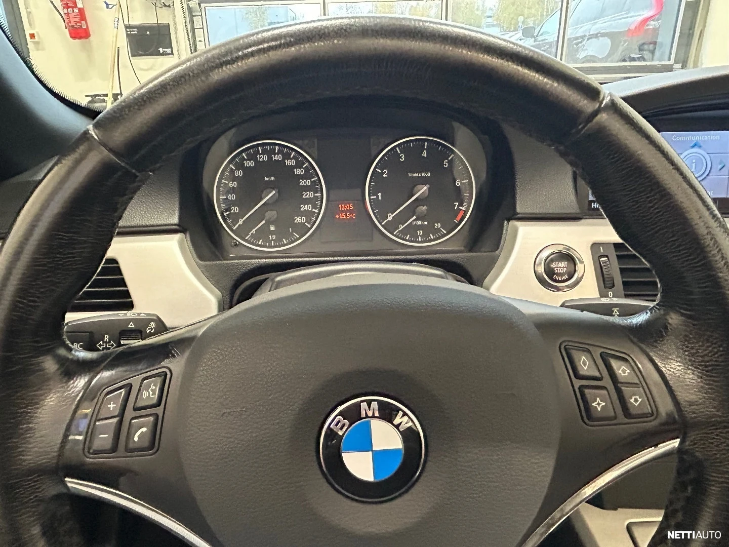 
								BMW 320 320iA E93 Cabrio full									