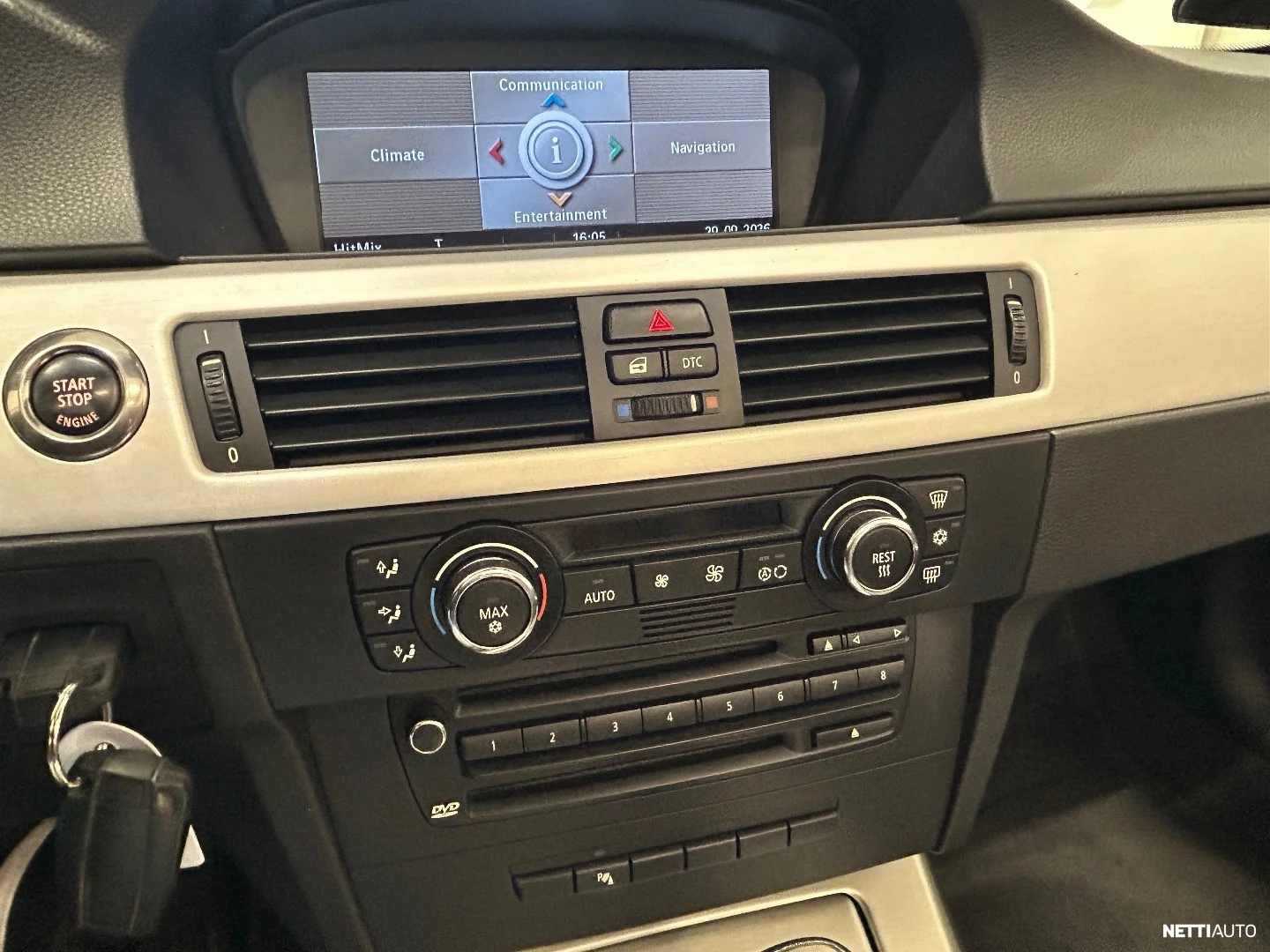 
								BMW 320 320iA E93 Cabrio full									