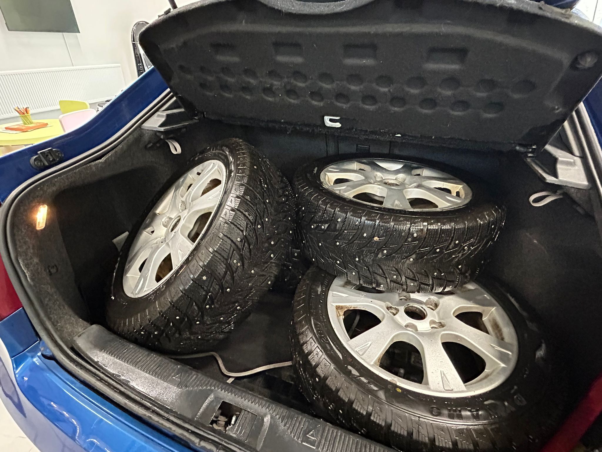 
								Skoda Octavia 2,0 TFSI RS full									
