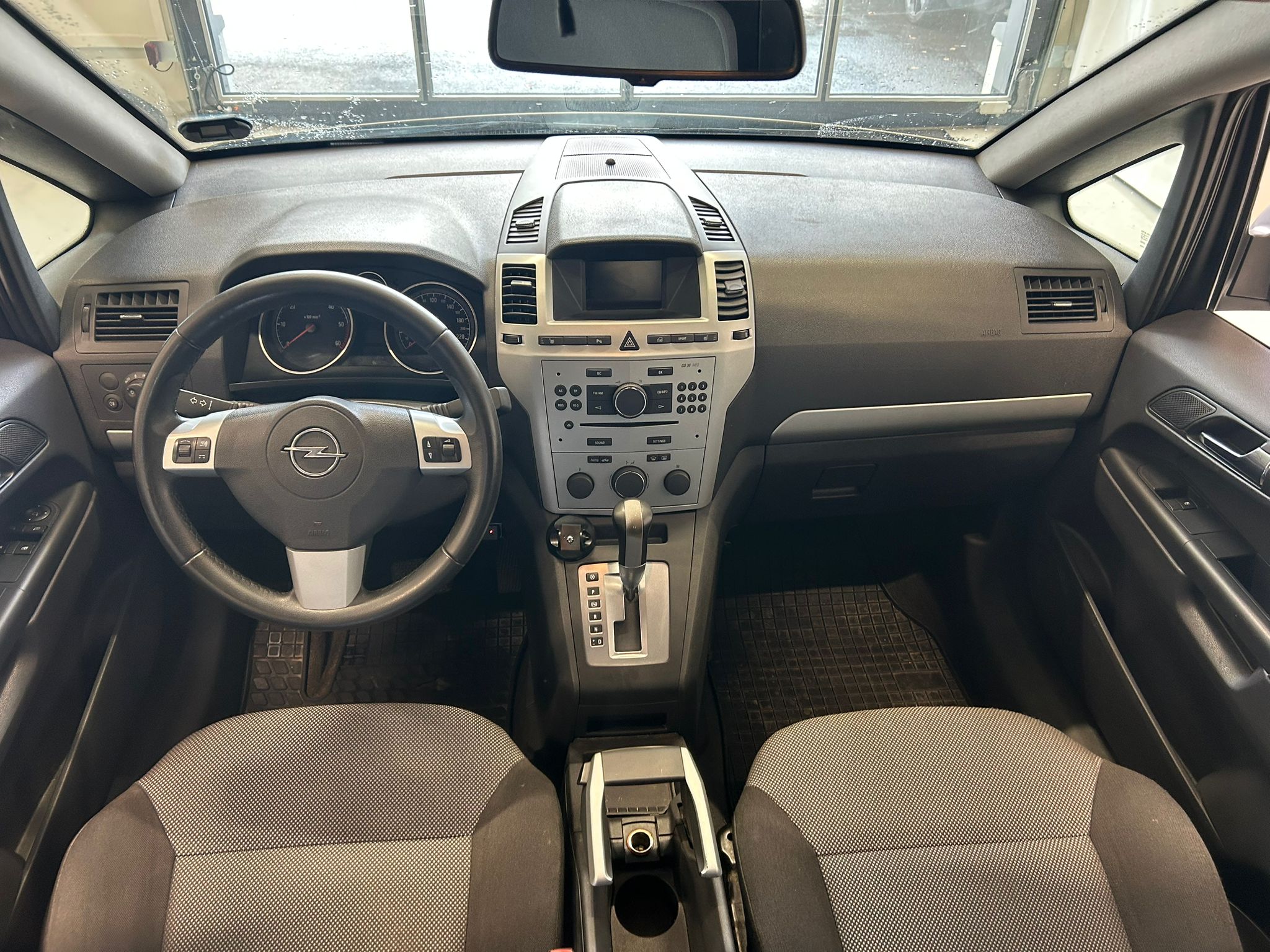 
								Opel Zafira 5-ov Enjoy Edition 1.9 CDTI Z19DTH (110 kW) 7hlö full									