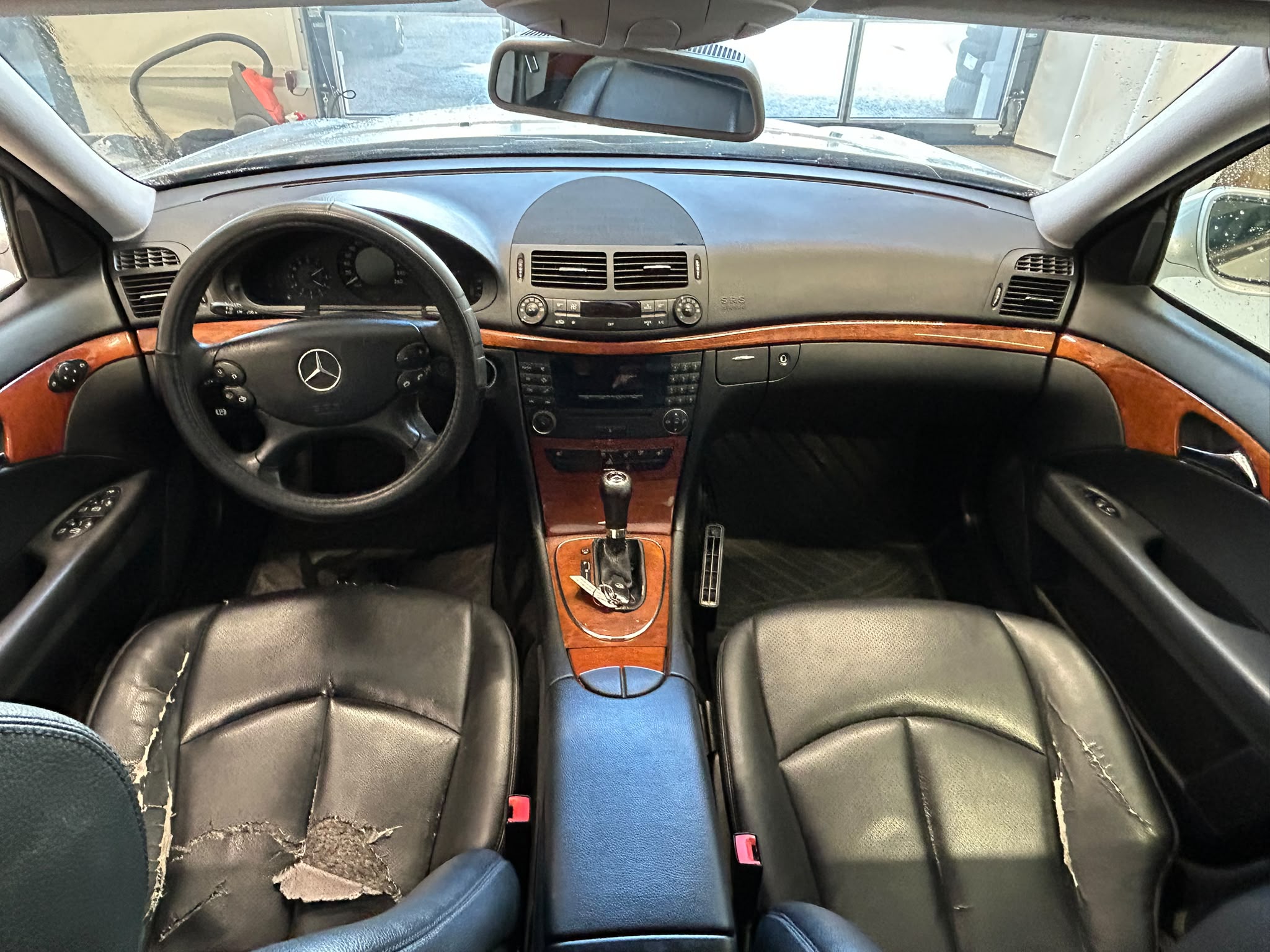 
								Mercedes-Benz E E 200 T CDI 5G-Tronic full									