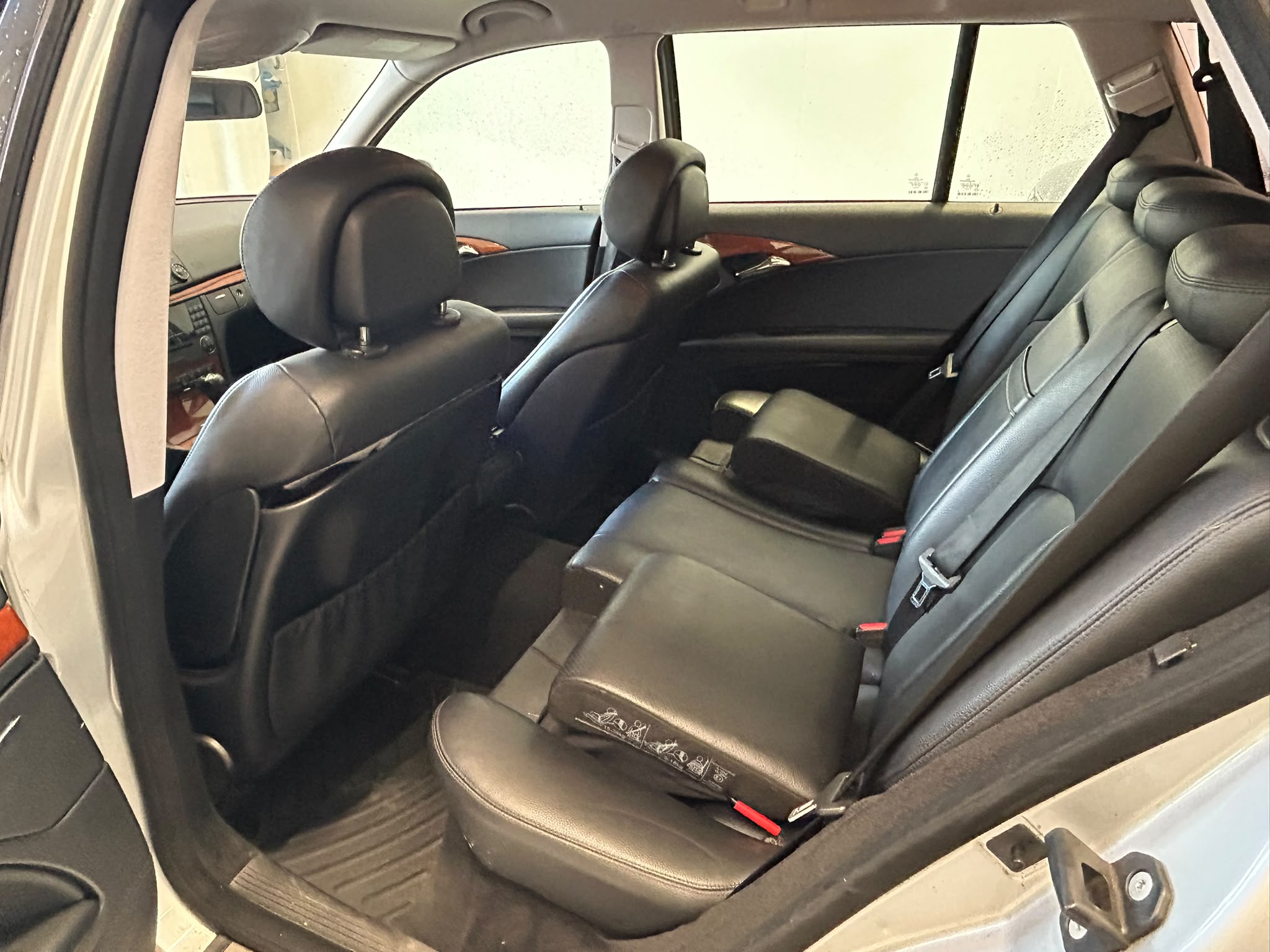 
								Mercedes-Benz E E 200 T CDI 5G-Tronic full									