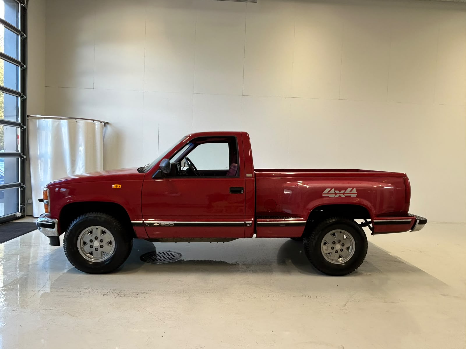 Chevrolet Sportside Chevrolet K1500 Silverrado Sportside 4×4 5,7 V8 EFI