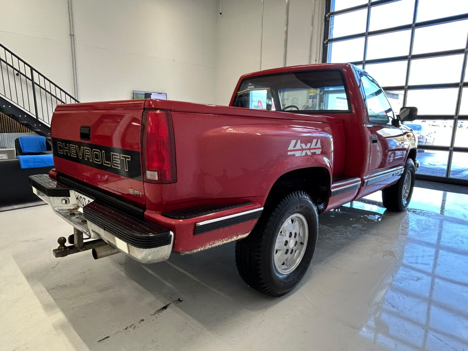 
								Chevrolet Sportside Chevrolet K1500 Silverrado Sportside 4×4 5,7 V8 EFI full									