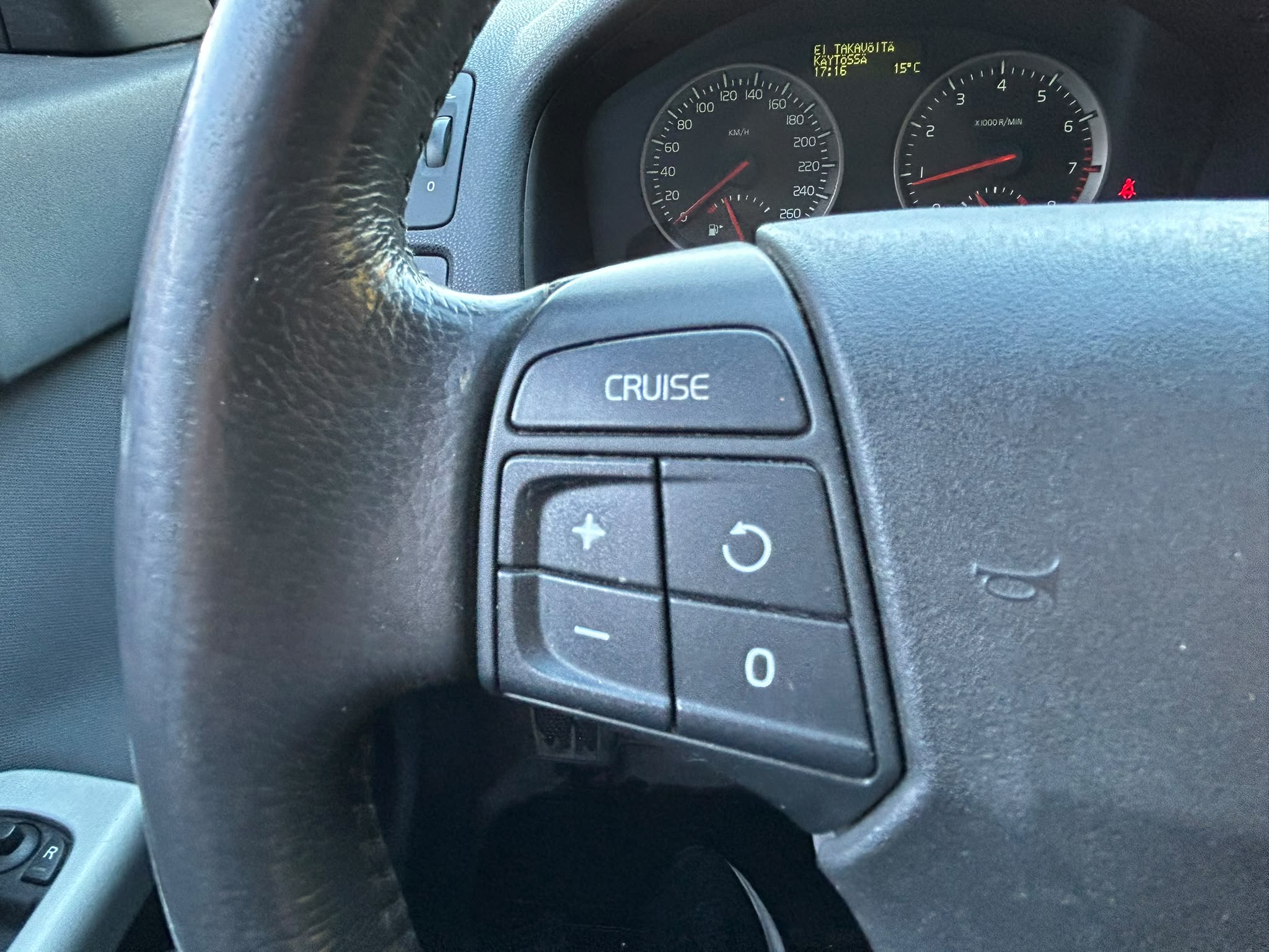 
								Volvo S40 2.5 T5 Geartronic full									