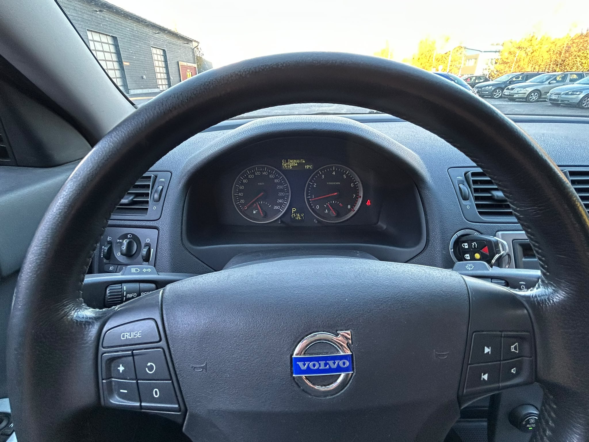 
								Volvo S40 2.5 T5 Geartronic full									