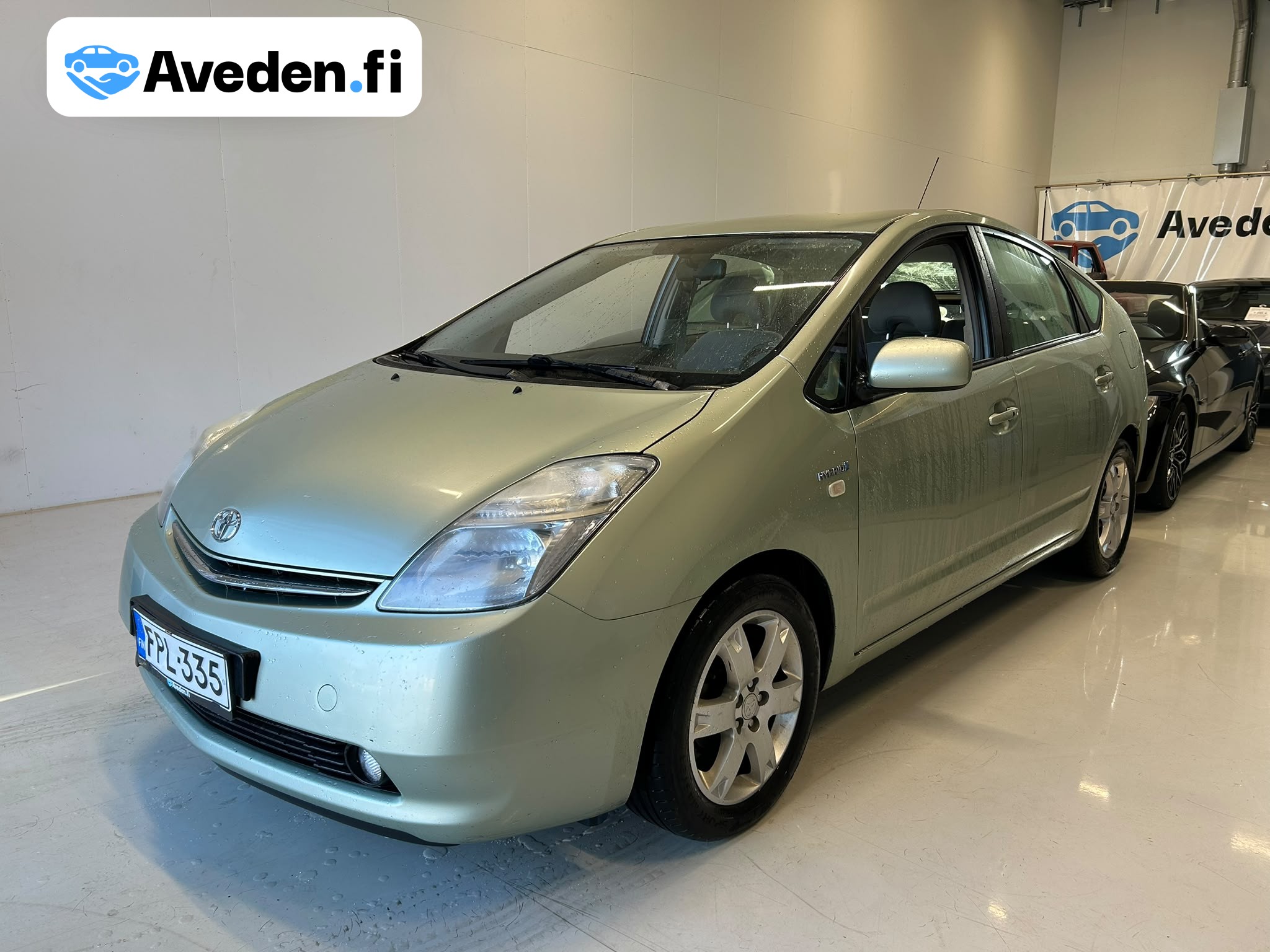 Toyota Prius HSD Executive 2 5ov