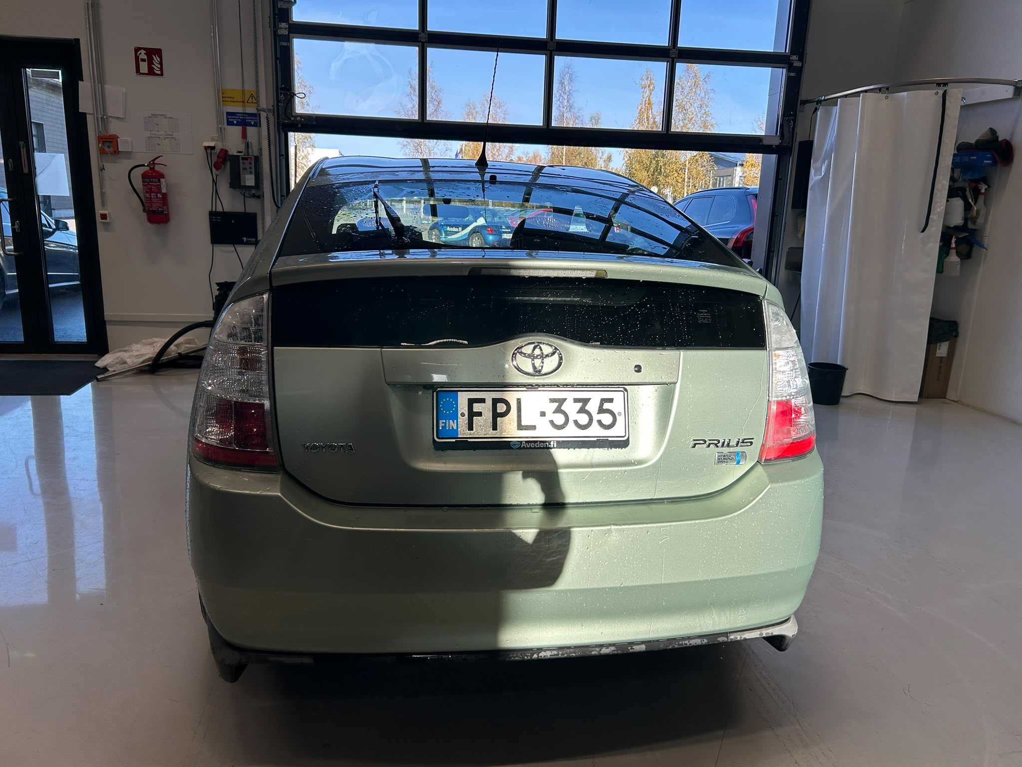 
								Toyota Prius HSD Executive 2 5ov full									