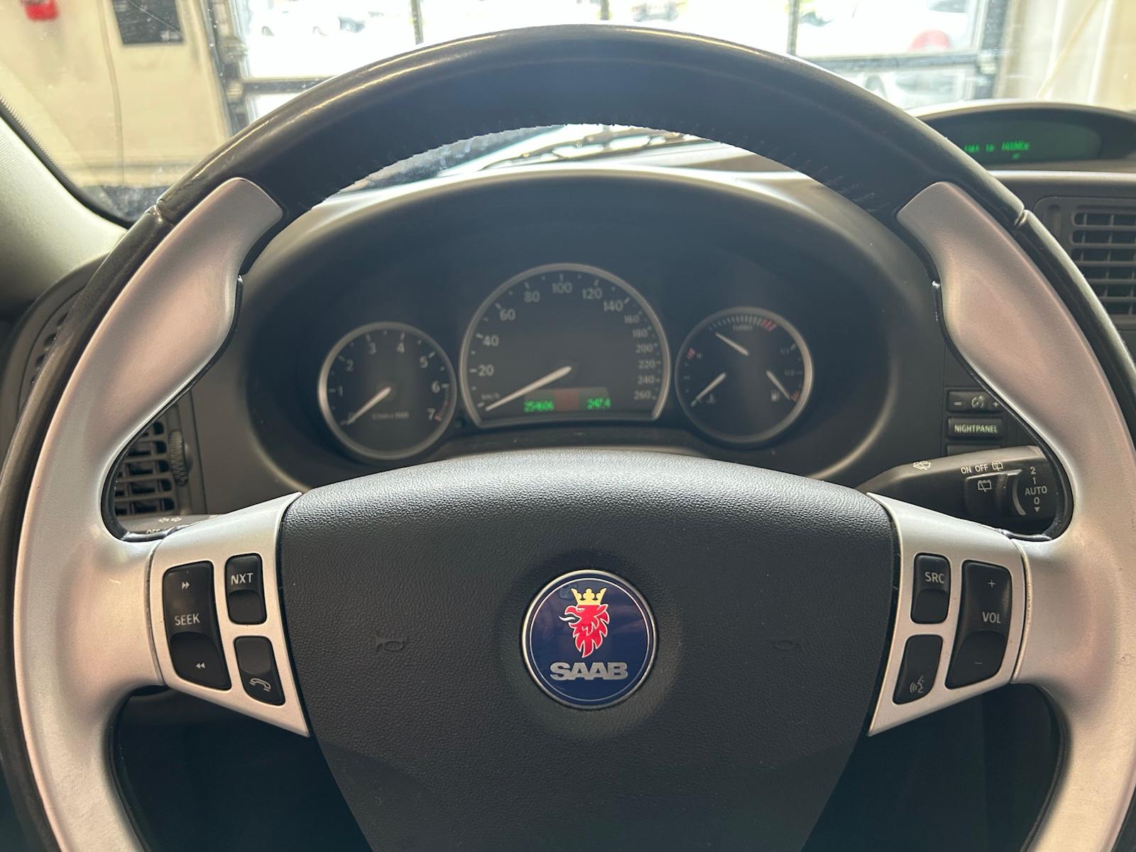 
								Saab 9-3 Aero 2,8T, Vakionopeudensäädin, Puolinahat, Ajotietokone full									