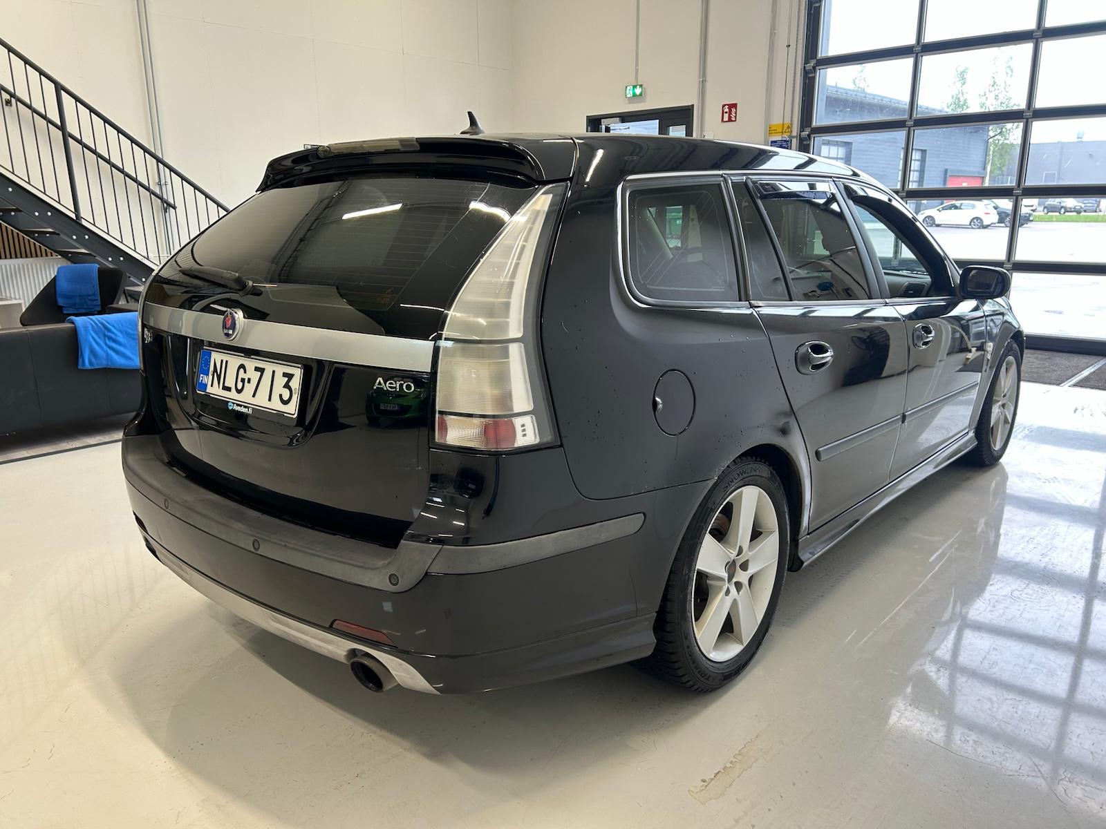 
								Saab 9-3 Aero 2,8T, Vakionopeudensäädin, Puolinahat, Ajotietokone full									