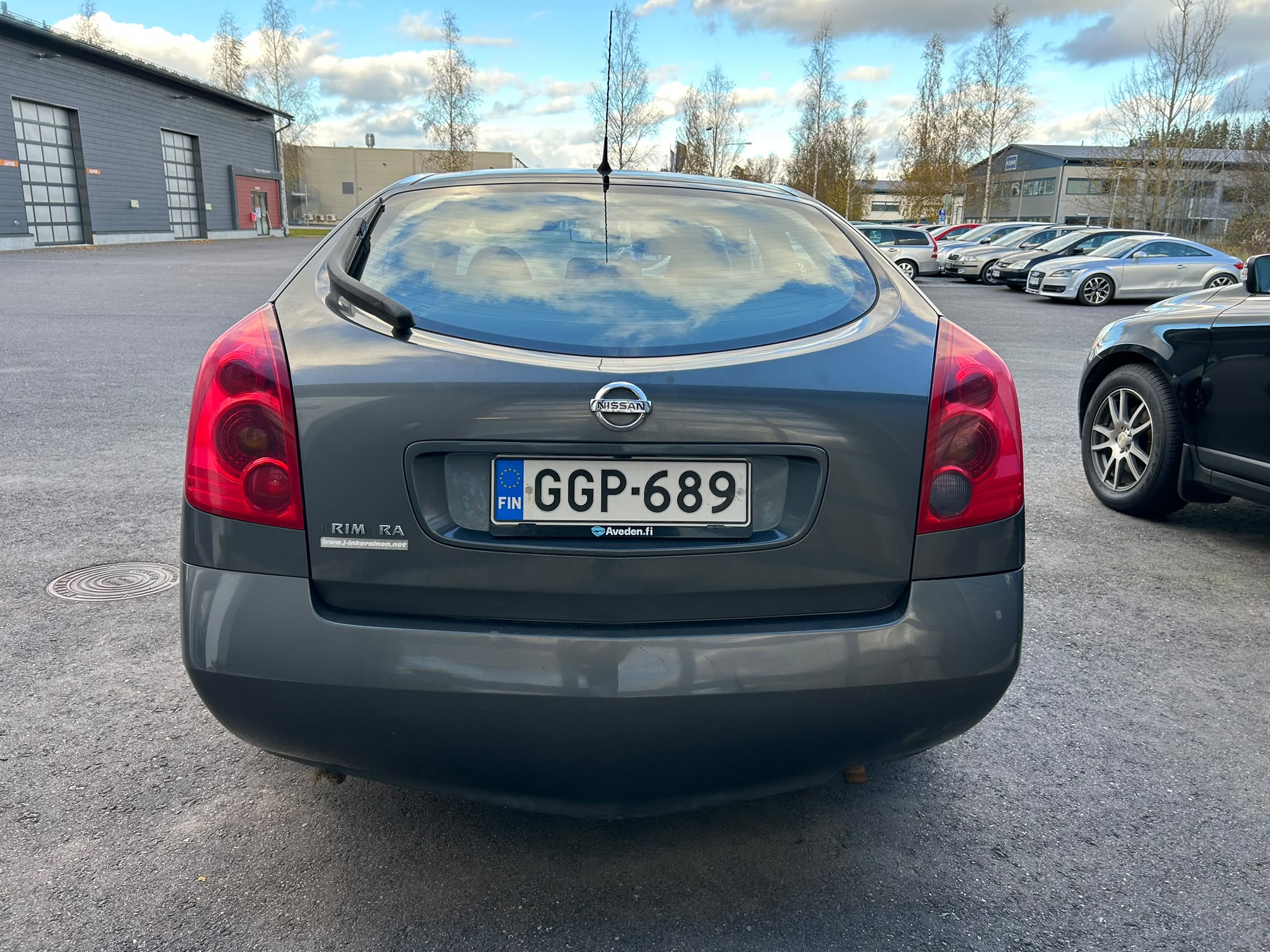 
								Nissan Primera Hatch 1.6 Manuaalinen, 5 vaihdetta, 109hv full									