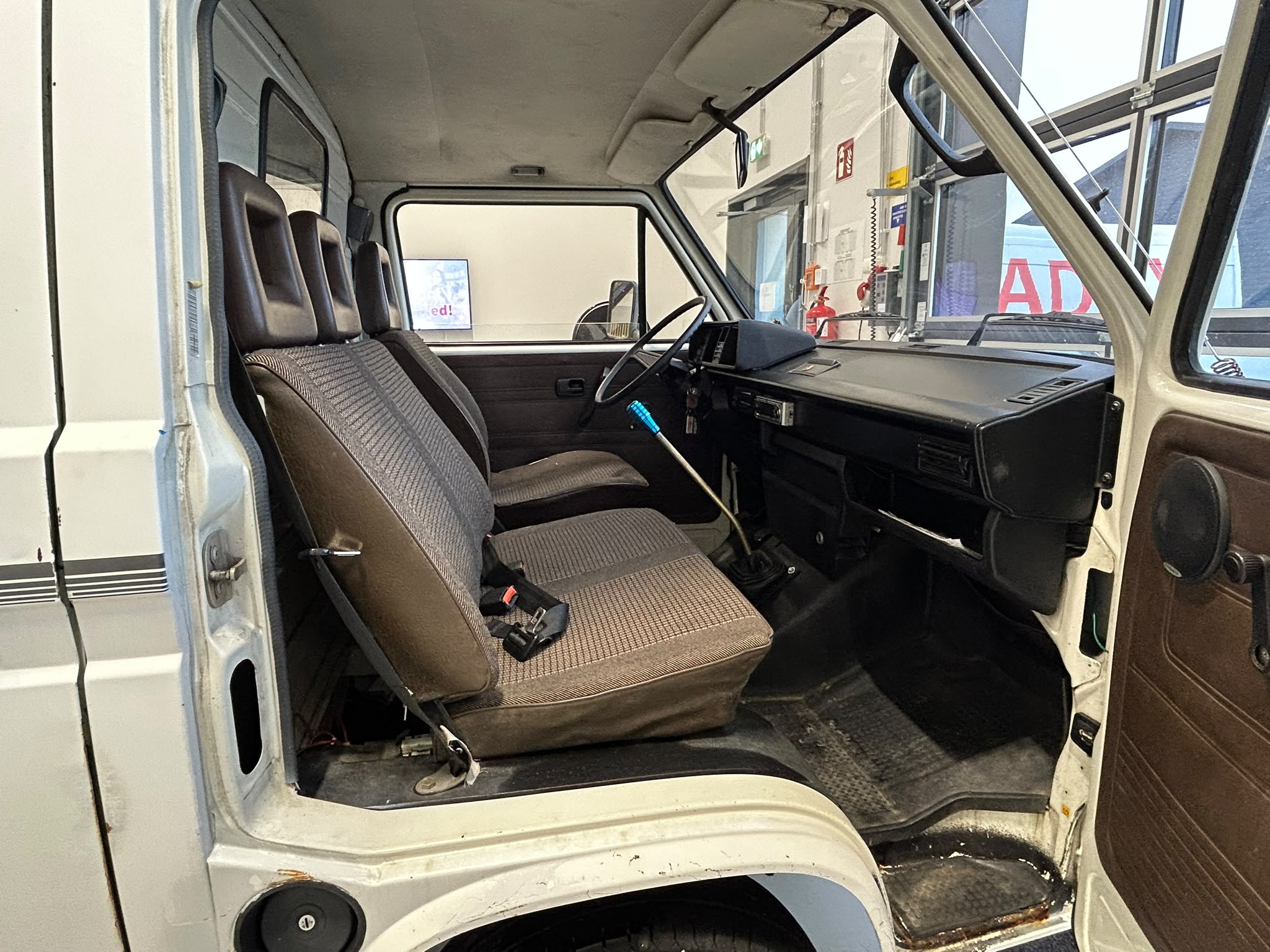 
								Volkswagen Transporter 1.6 TD full									