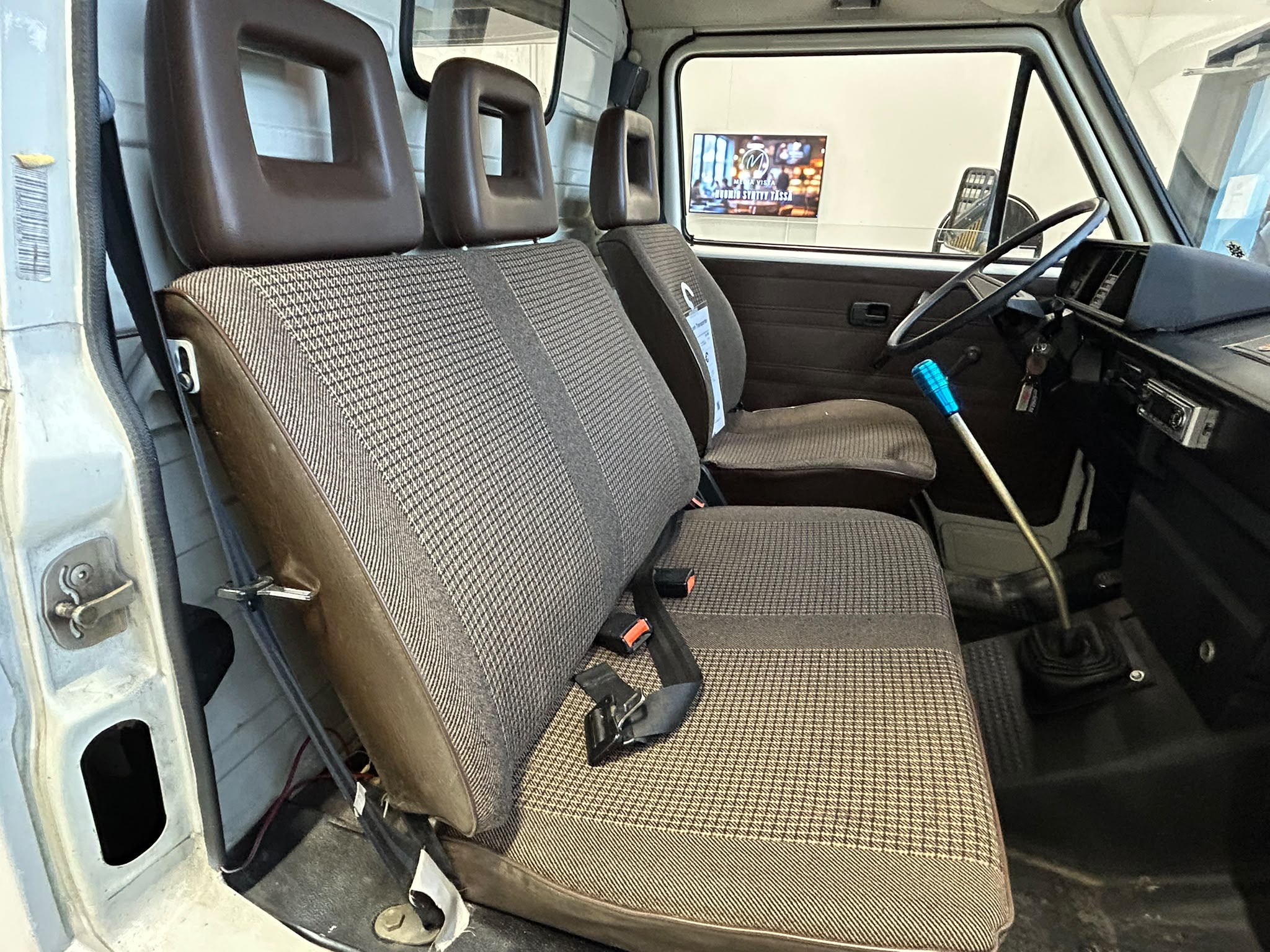 
								Volkswagen Transporter 1.6 TD full									