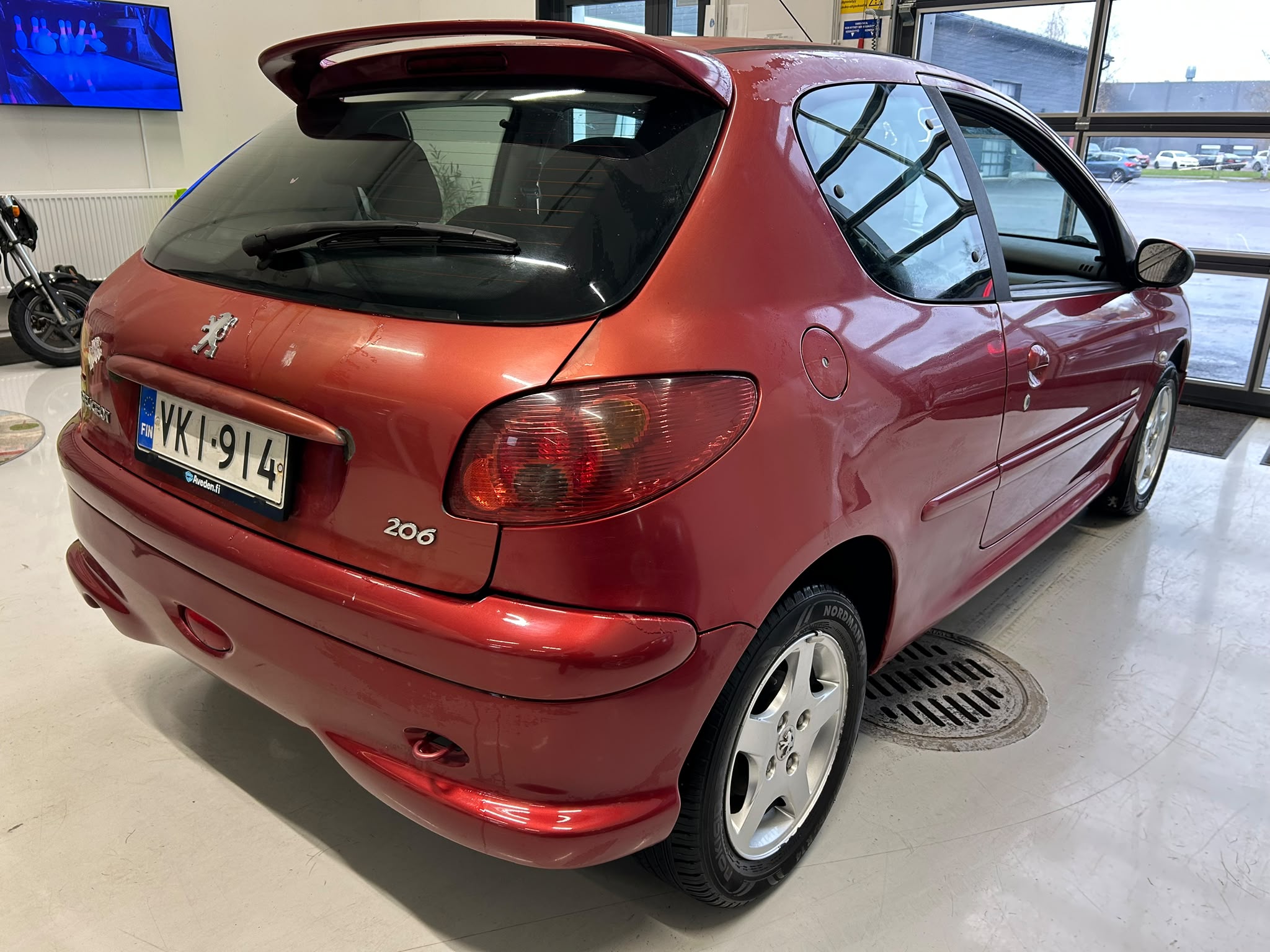 
								Peugeot 206 Trendy 1,4 3-ov full									
