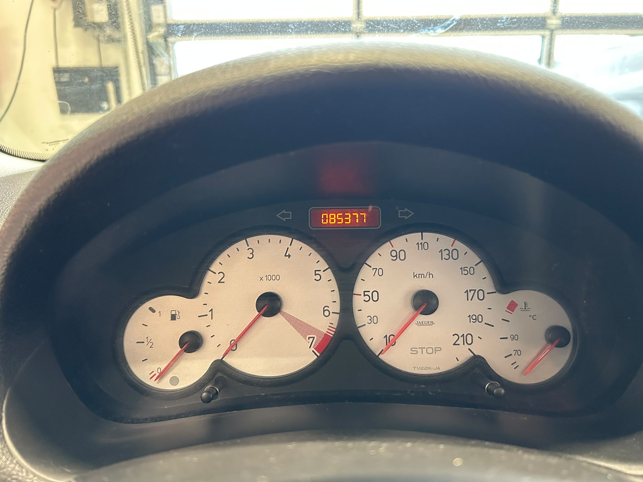 
								Peugeot 206 Trendy 1,4 3-ov full									