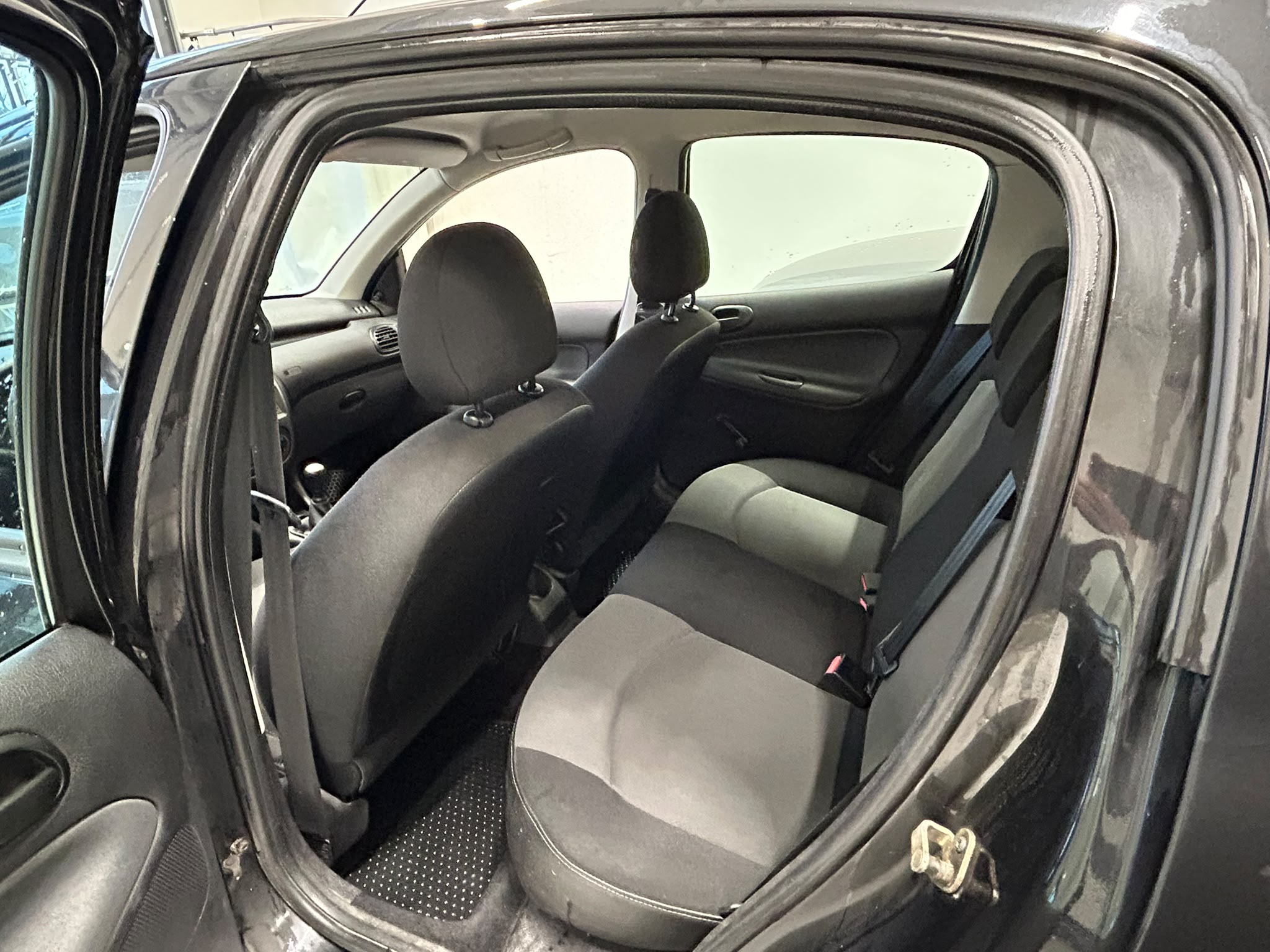 
								Peugeot 206 City 1.4 5-ov full									