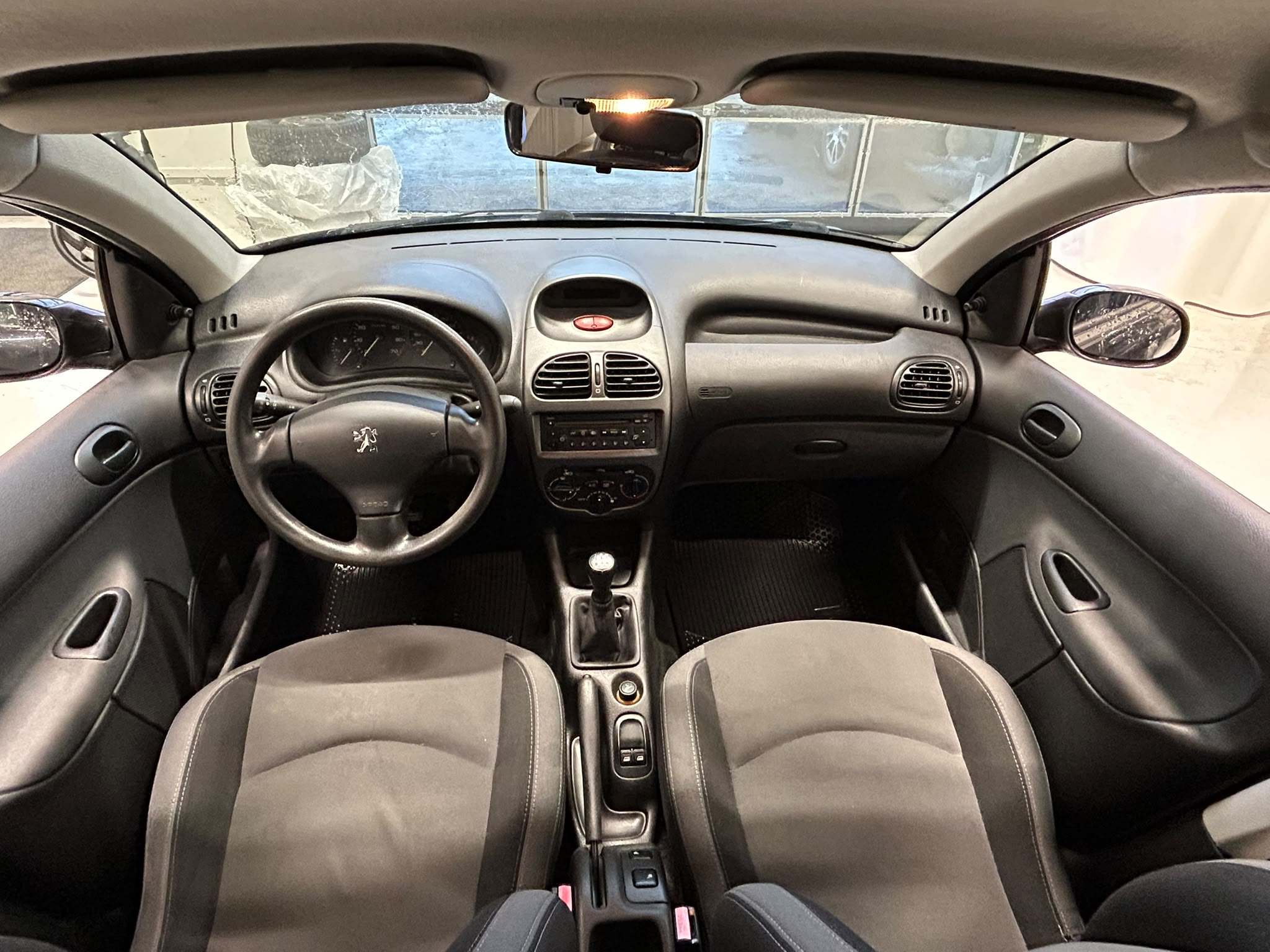 
								Peugeot 206 City 1.4 5-ov full									