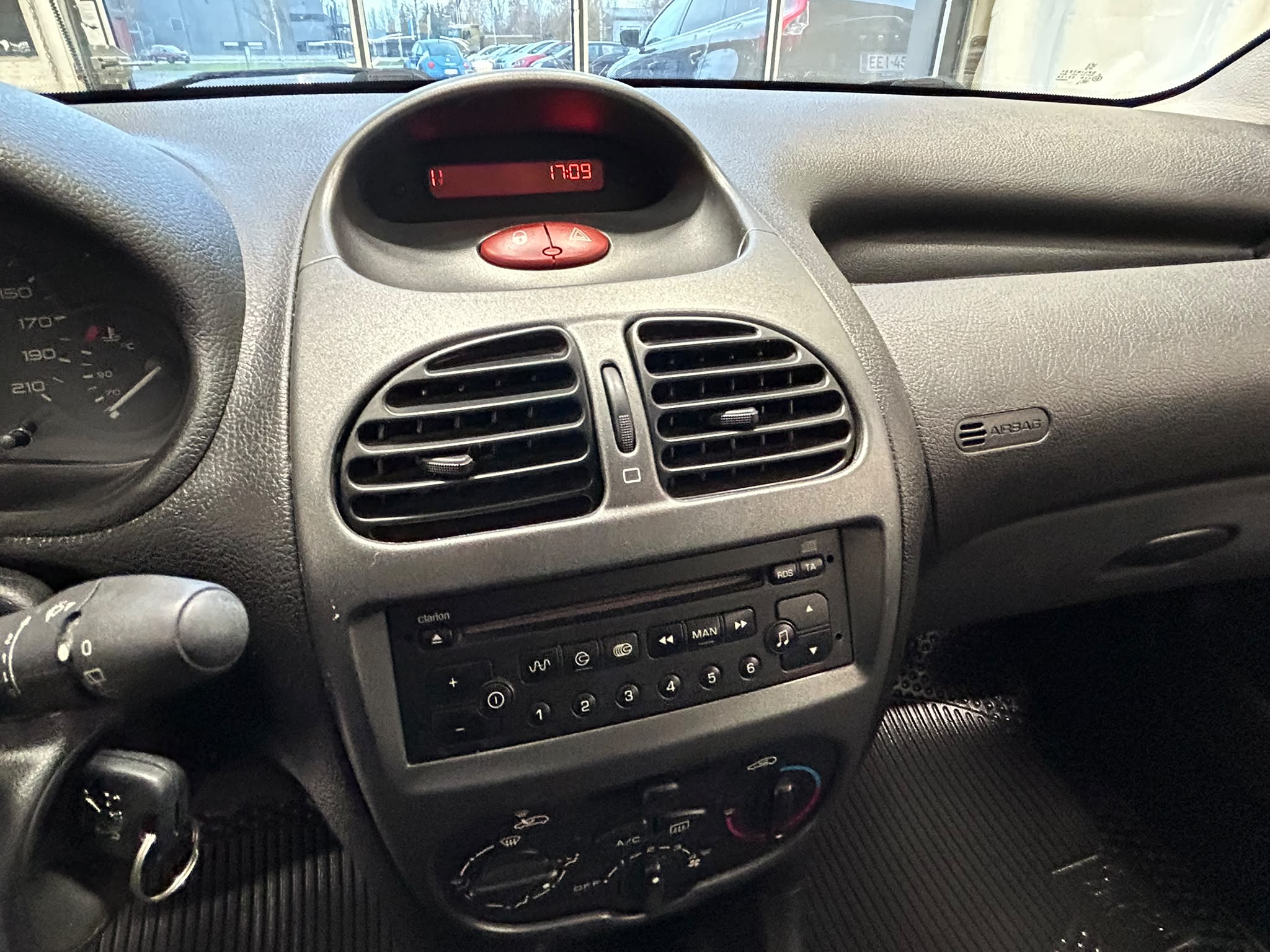 
								Peugeot 206 City 1.4 5-ov full									