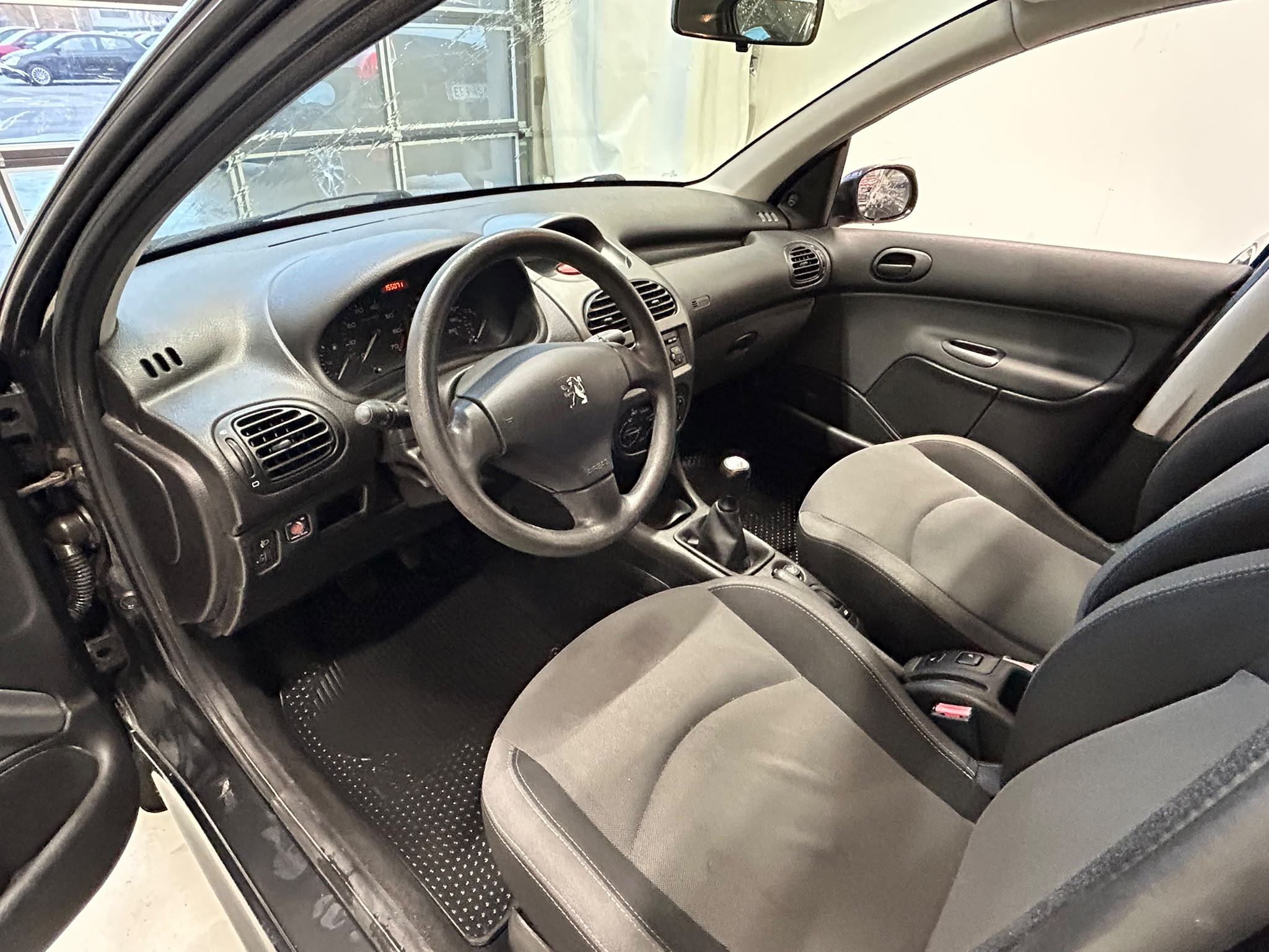 
								Peugeot 206 City 1.4 5-ov full									