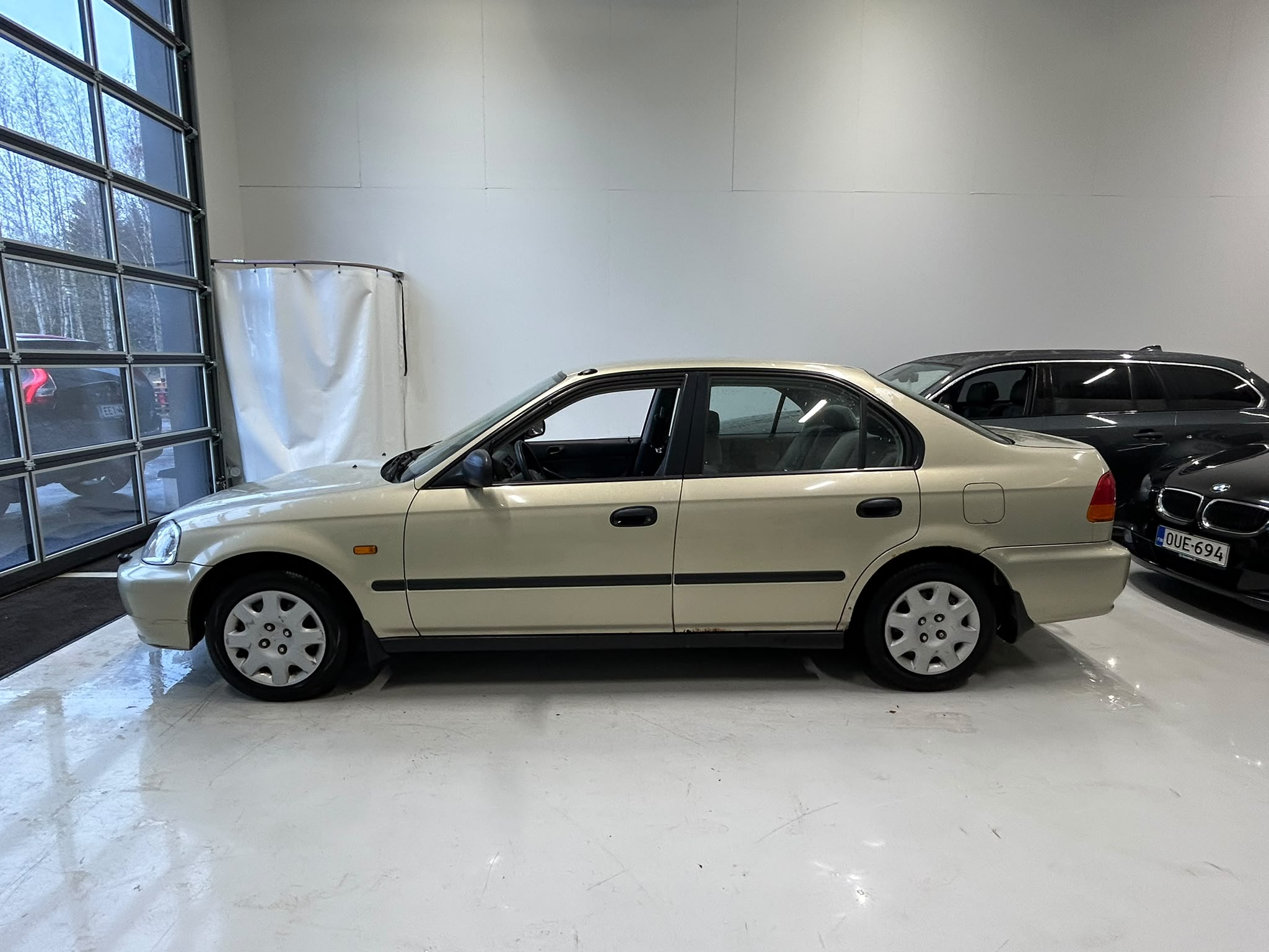 Honda Civic 1.4i 4D