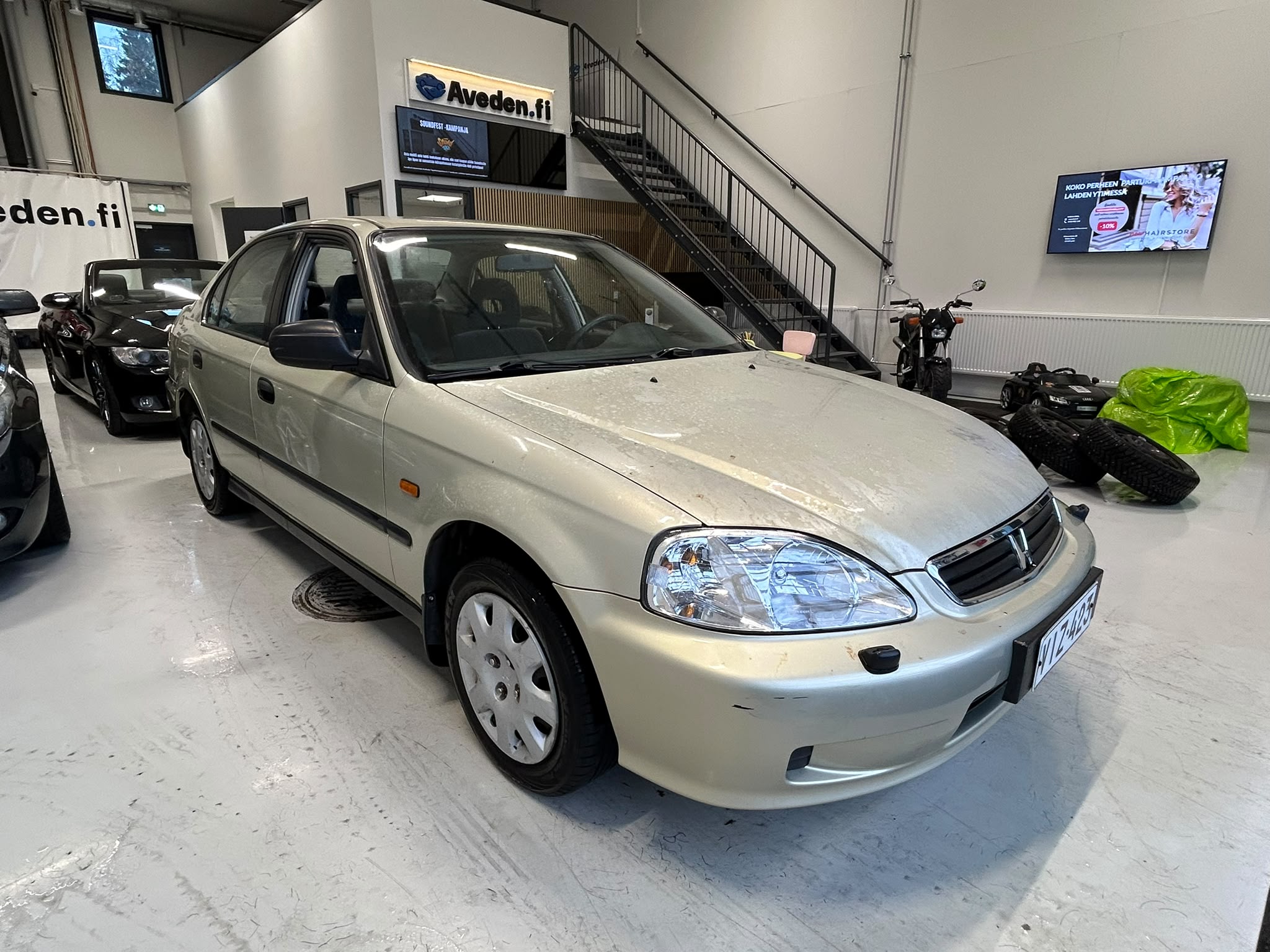 Honda Civic 1.4i 4D
