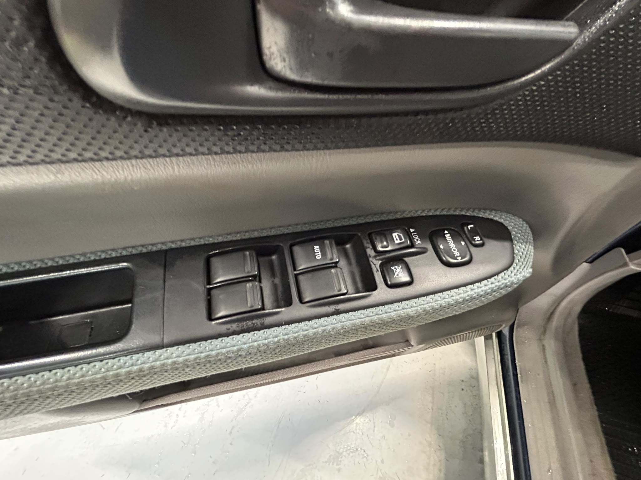 
								Subaru Forester 2,0 AWD Wagon AT full									