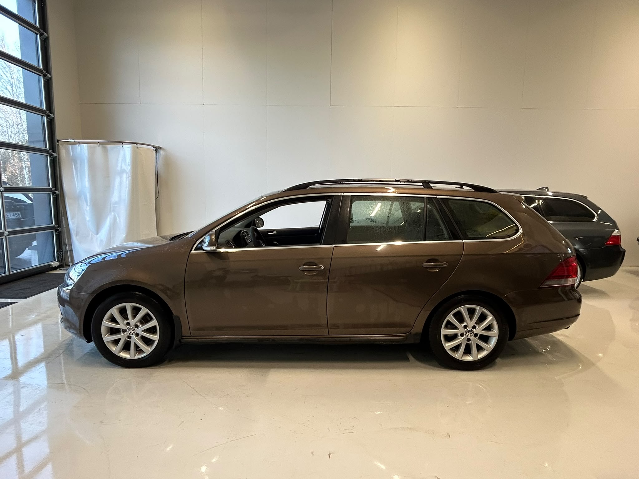 
								Volkswagen Golf Variant Comfortline 1,2 TSI 77 kW (105 hv) Bluemotion Technology full									