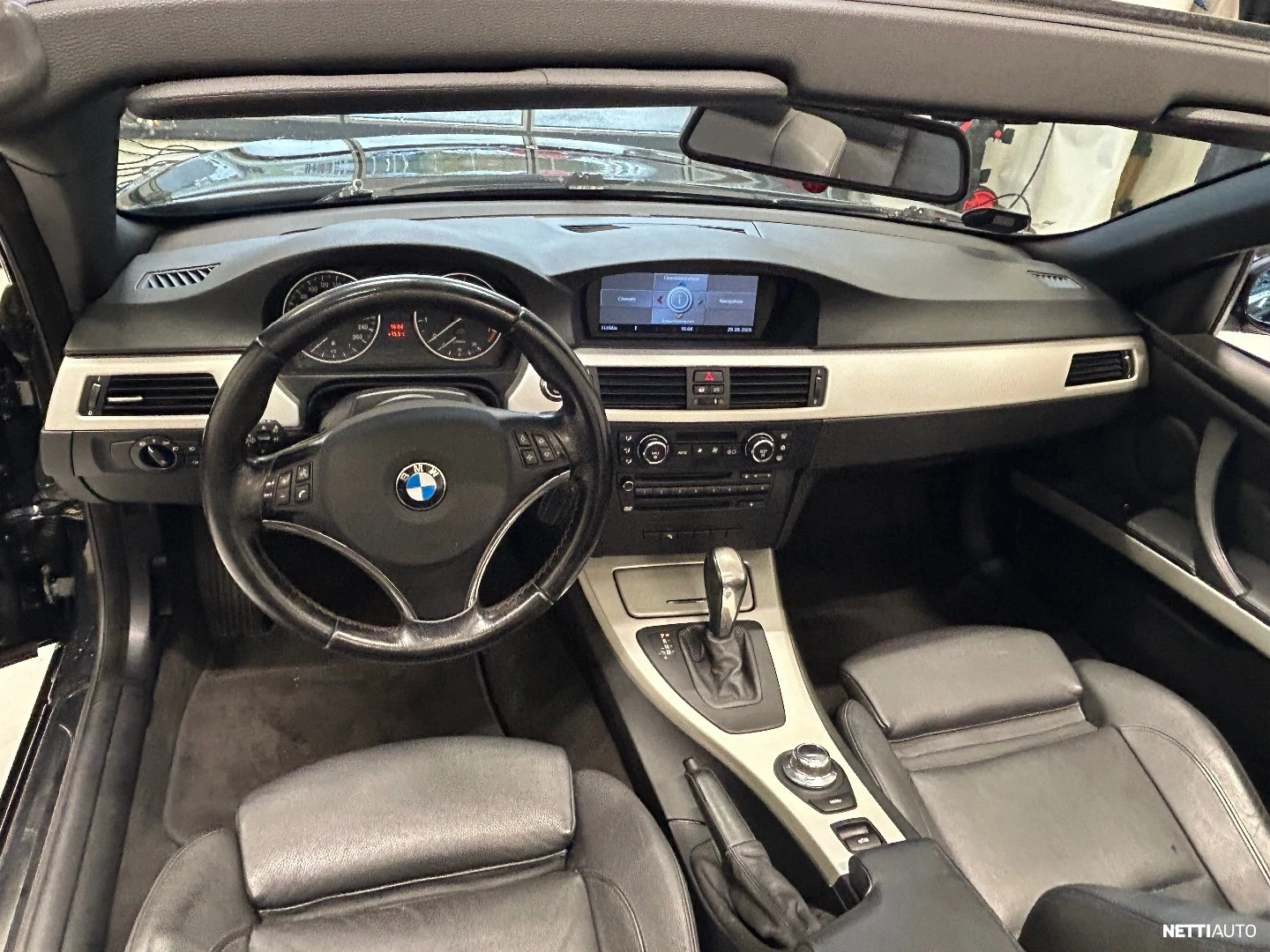 
								BMW 320 320iA E93 Cabrio full									